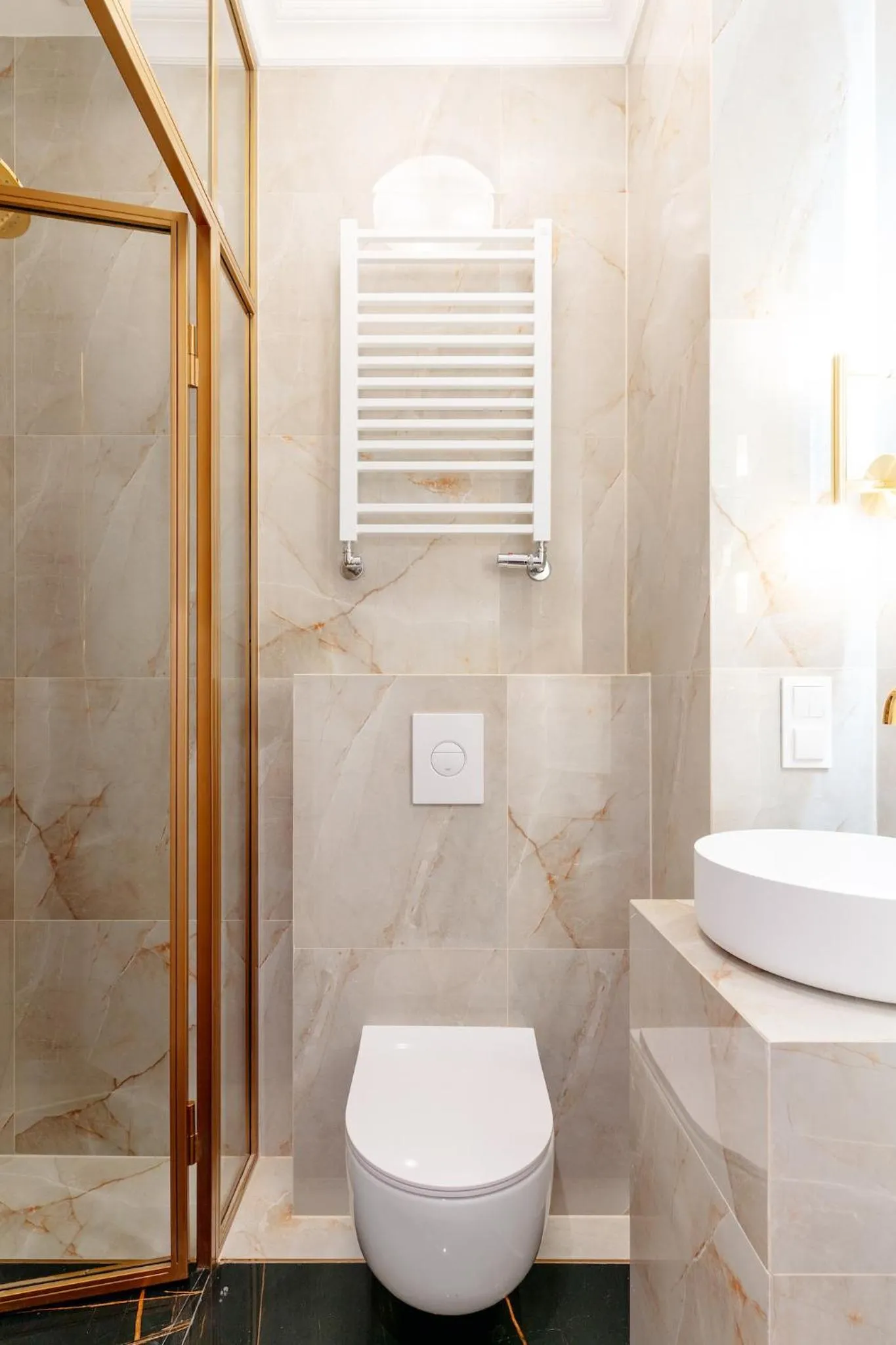 Bathroom in Warsaw Story - LoftAffair Collection