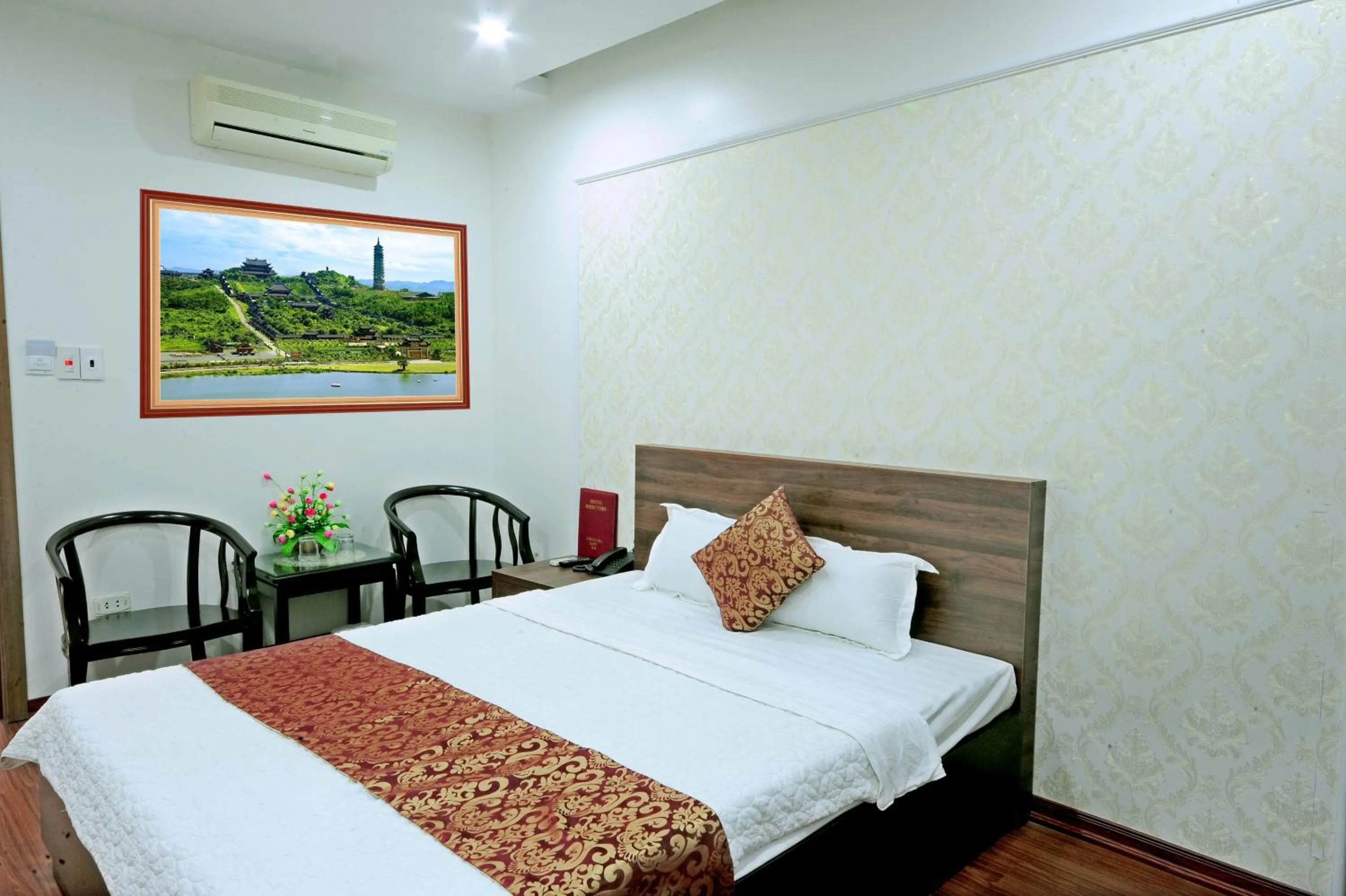Bed in Van Giang Hotel