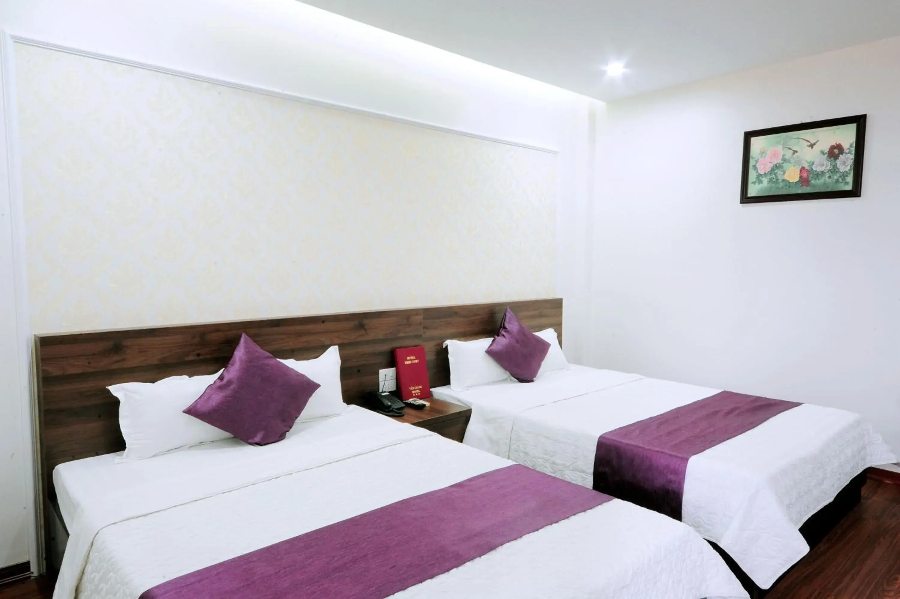 Deluxe Double Room with Two Double Beds in Van Giang Hotel Deluxe Double Room with Two Double Beds in Van Giang Hotel
