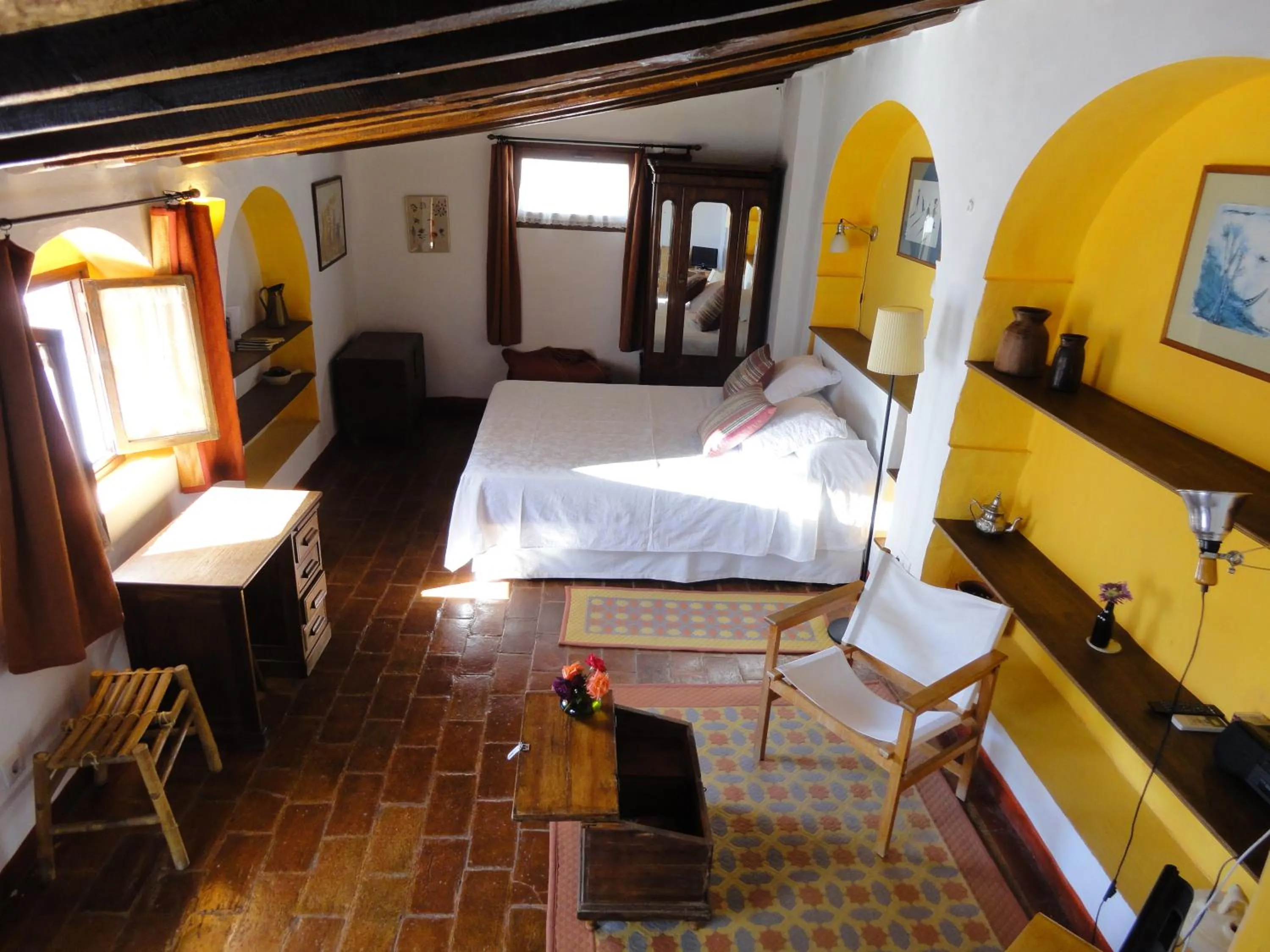 Photo of the whole room, Bed in La Casa Grande