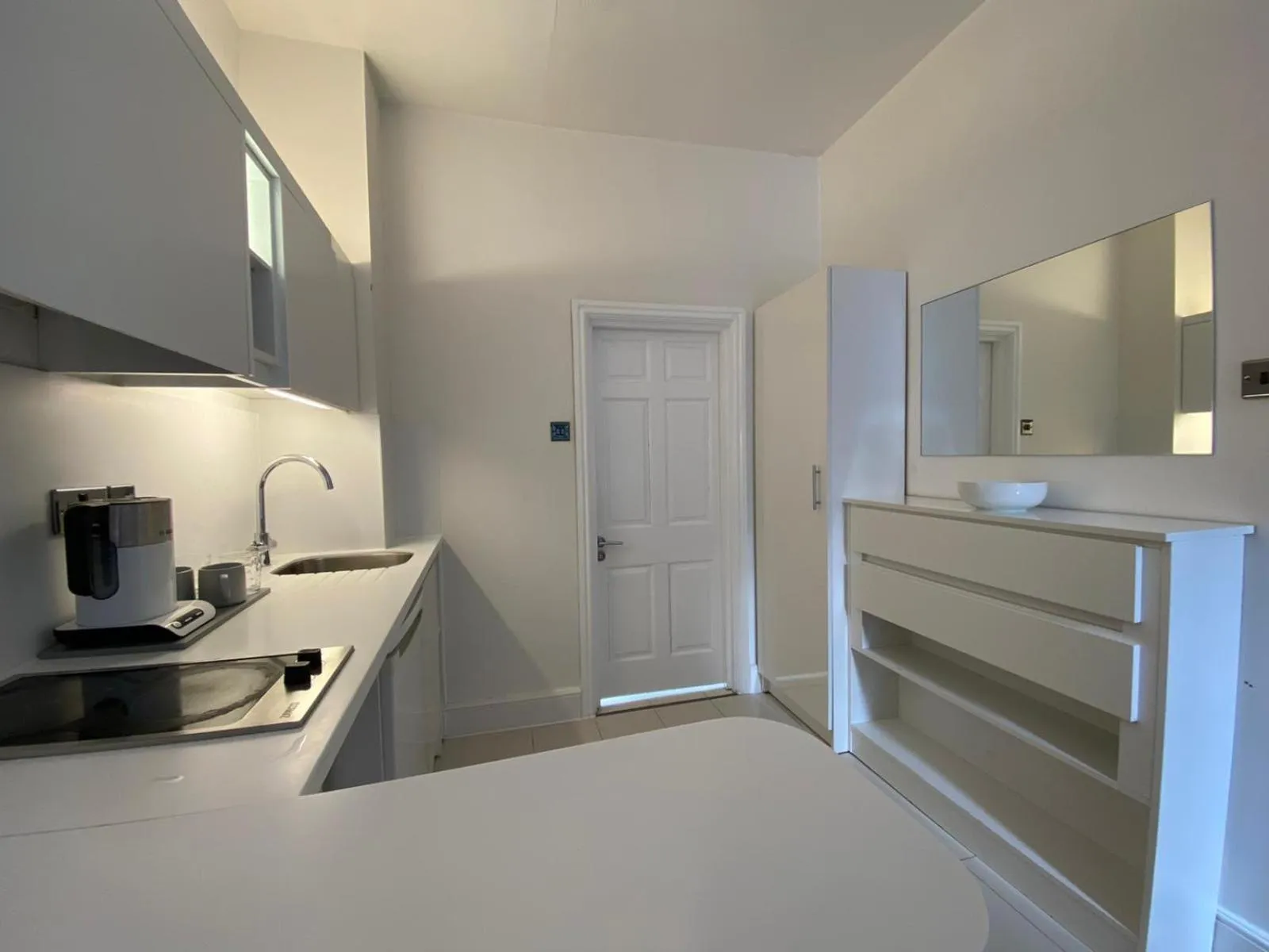 Kitchen or kitchenette in Sun Street Aparthotel