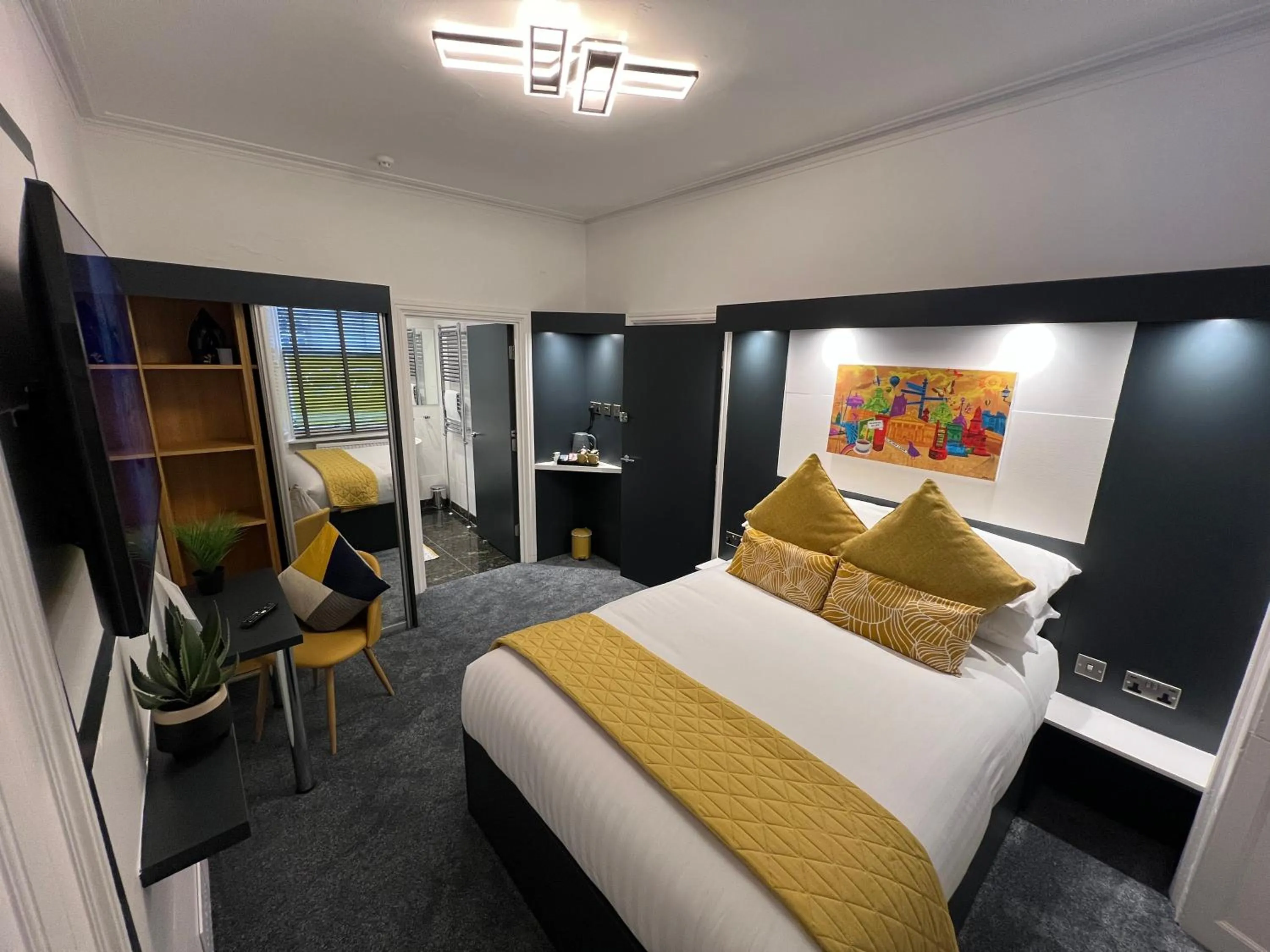 Photo of the whole room, Bed in Sun Street Aparthotel