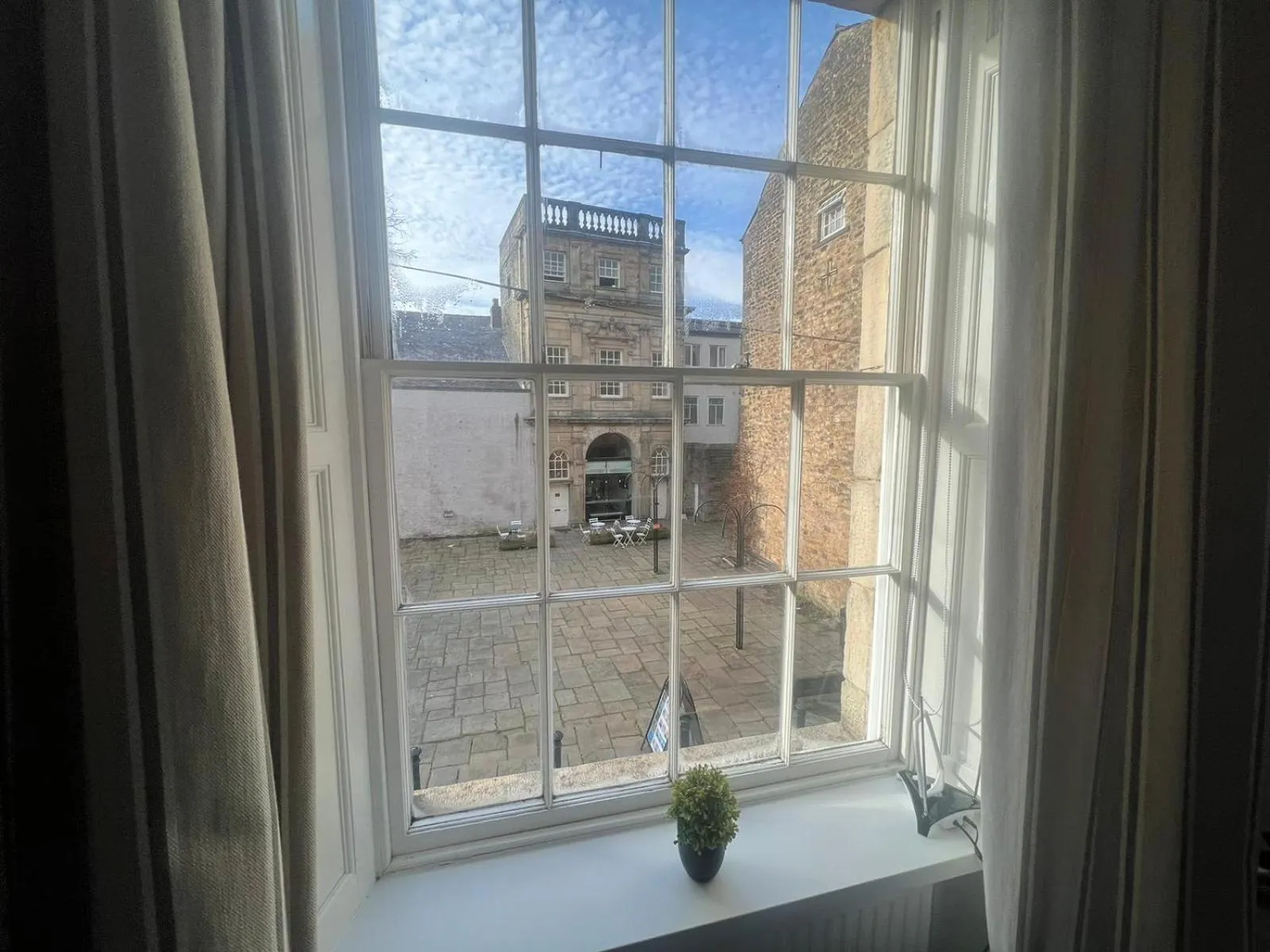 Landmark view in Sun Street Aparthotel