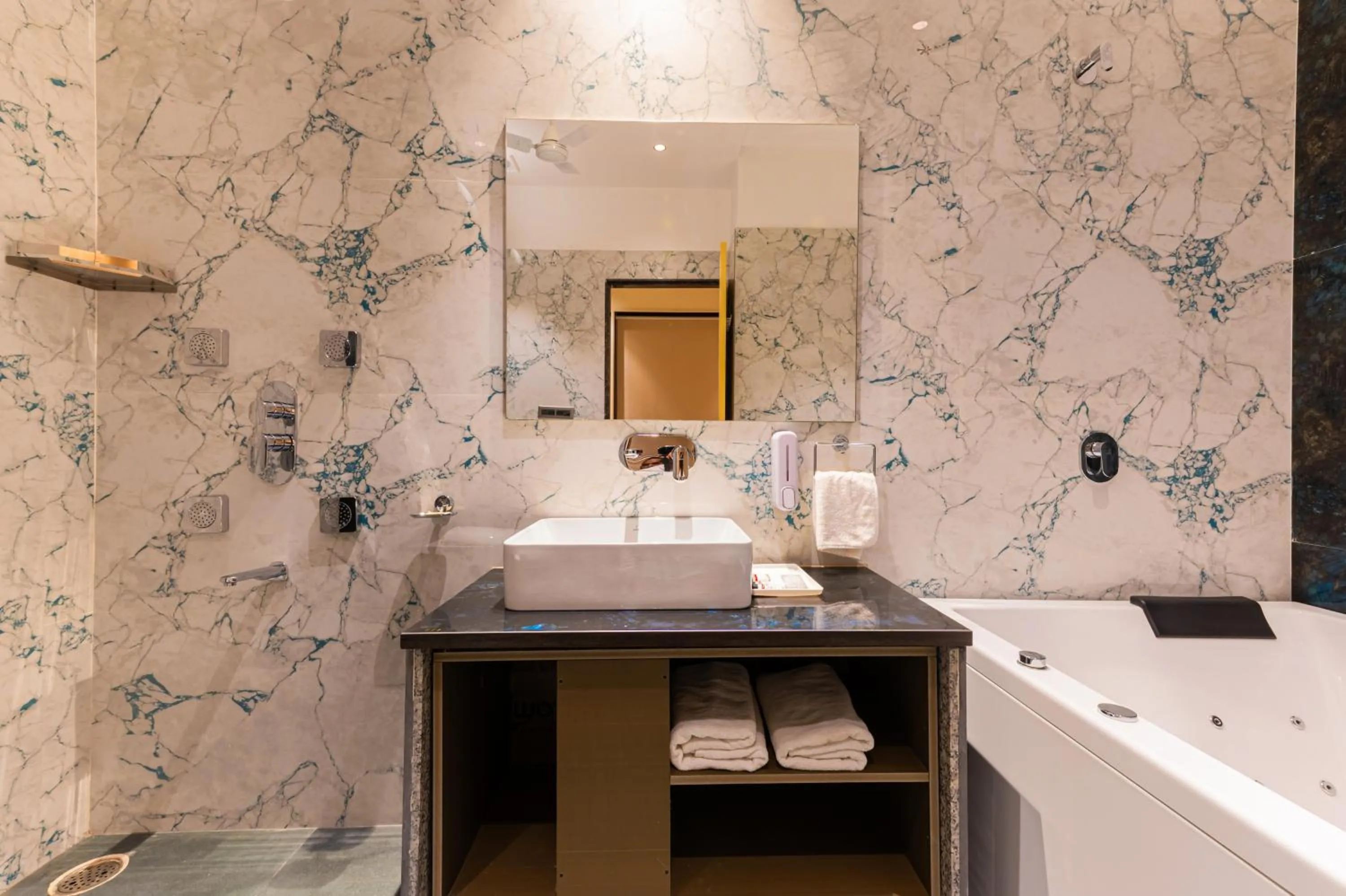 Bathroom in Hotel Prime Safari