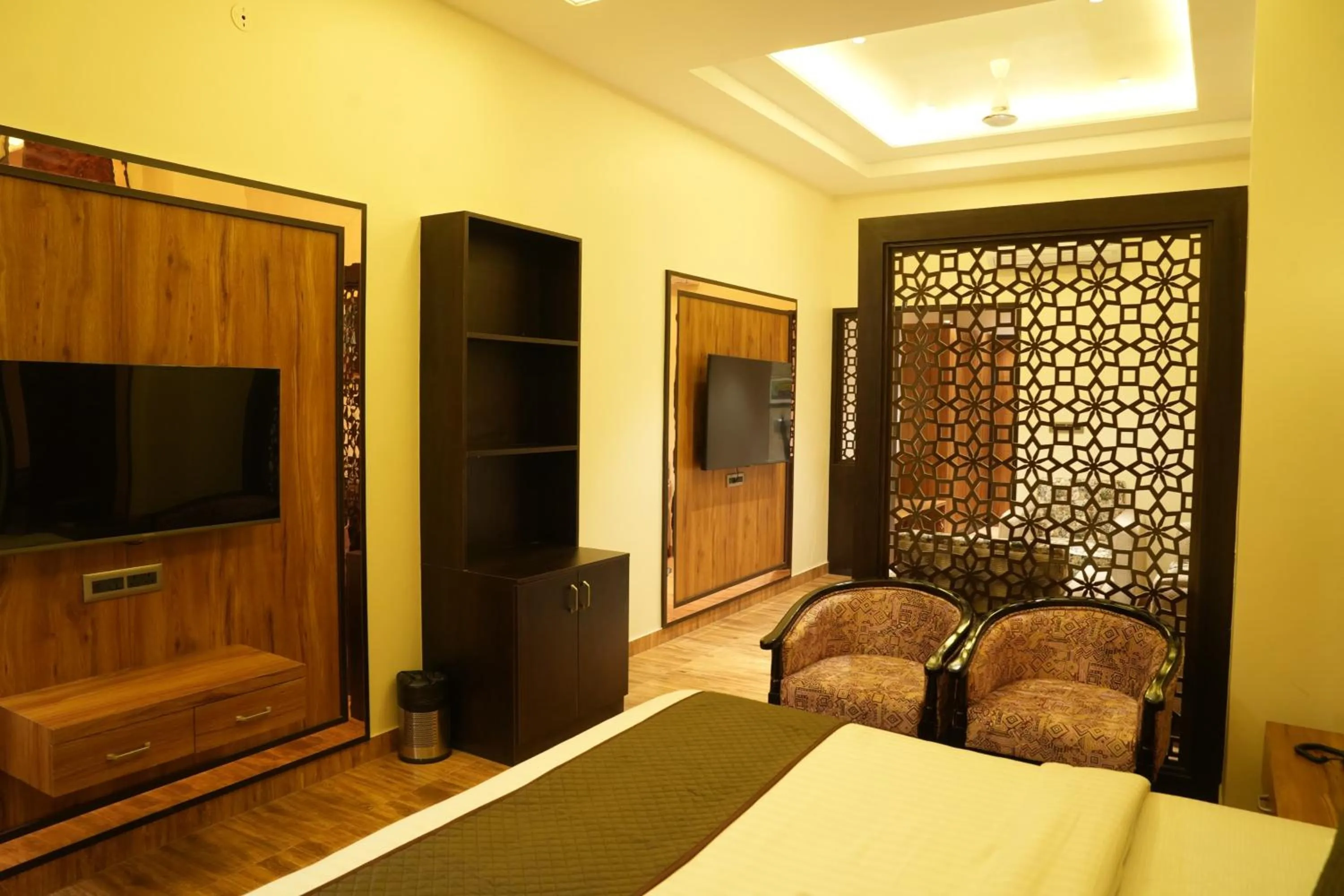 Bedroom, Bed in Hotel Prime Safari