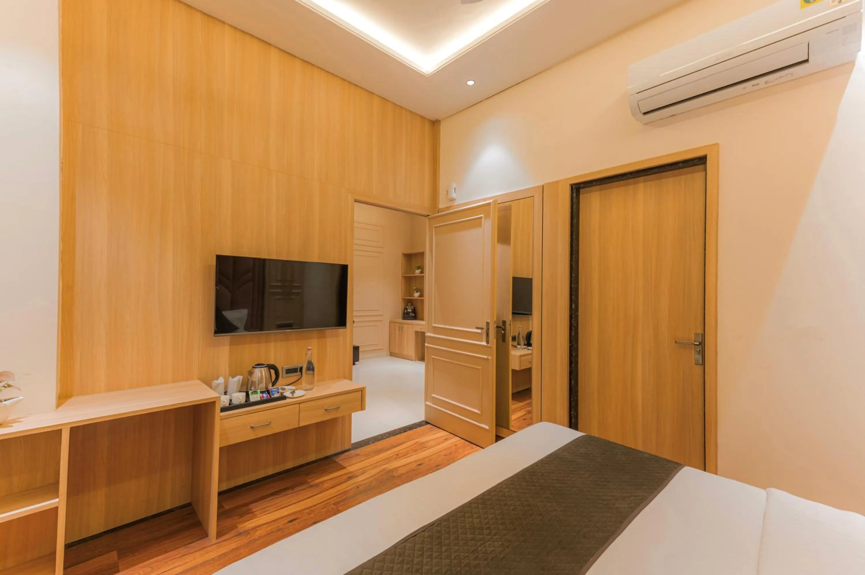 Bedroom, Bed in Hotel Prime Safari