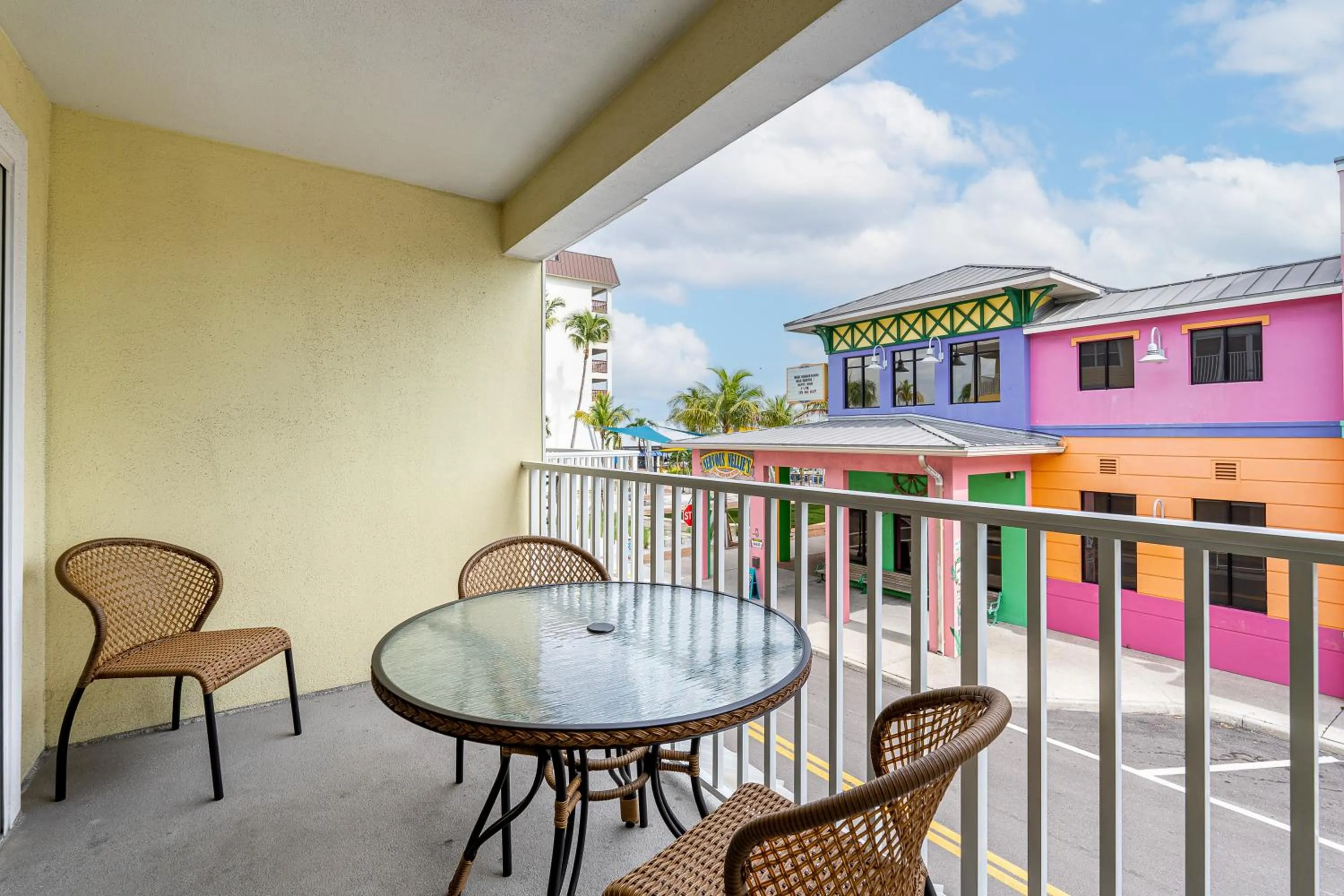 Harbour House at the Inn 208