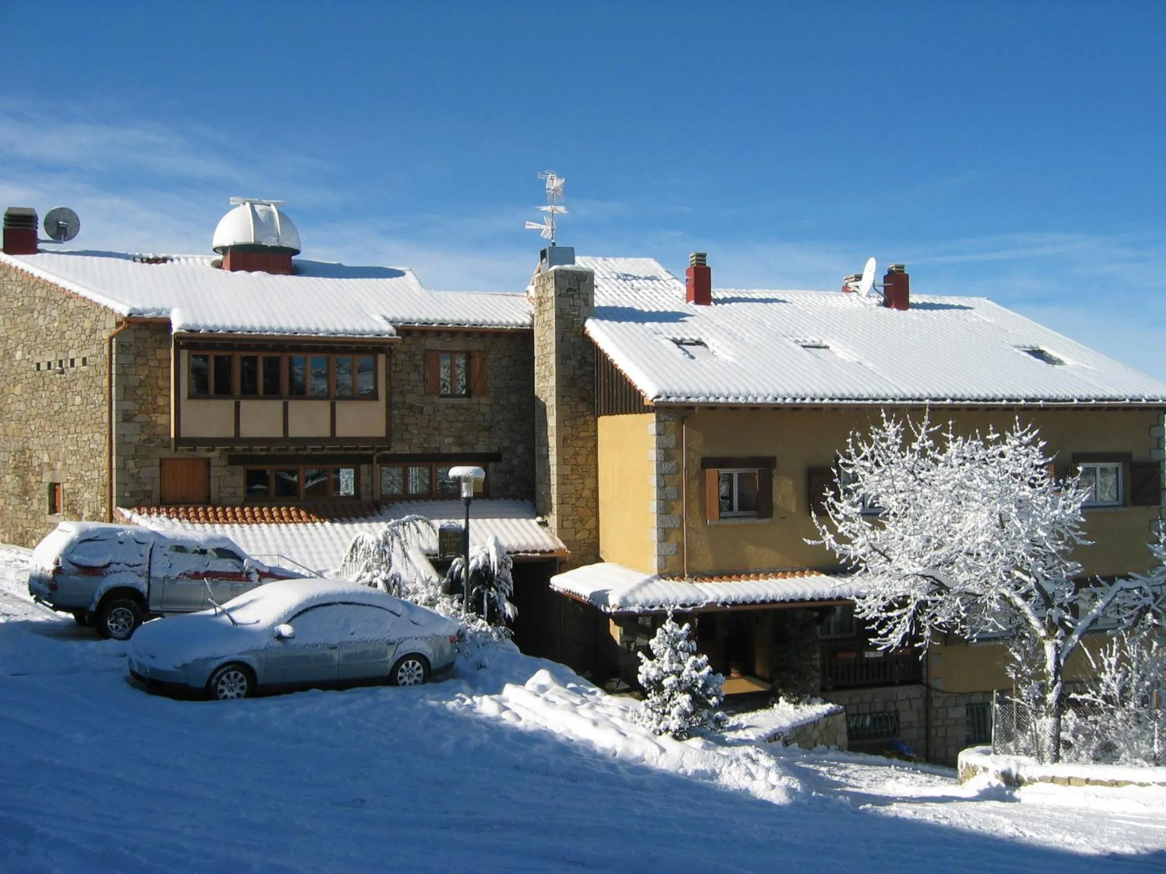Facade/entrance in El Milano Real