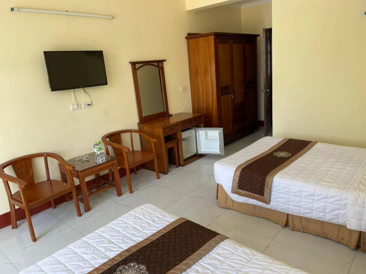 Bedroom, Bed in Mekong Hotel