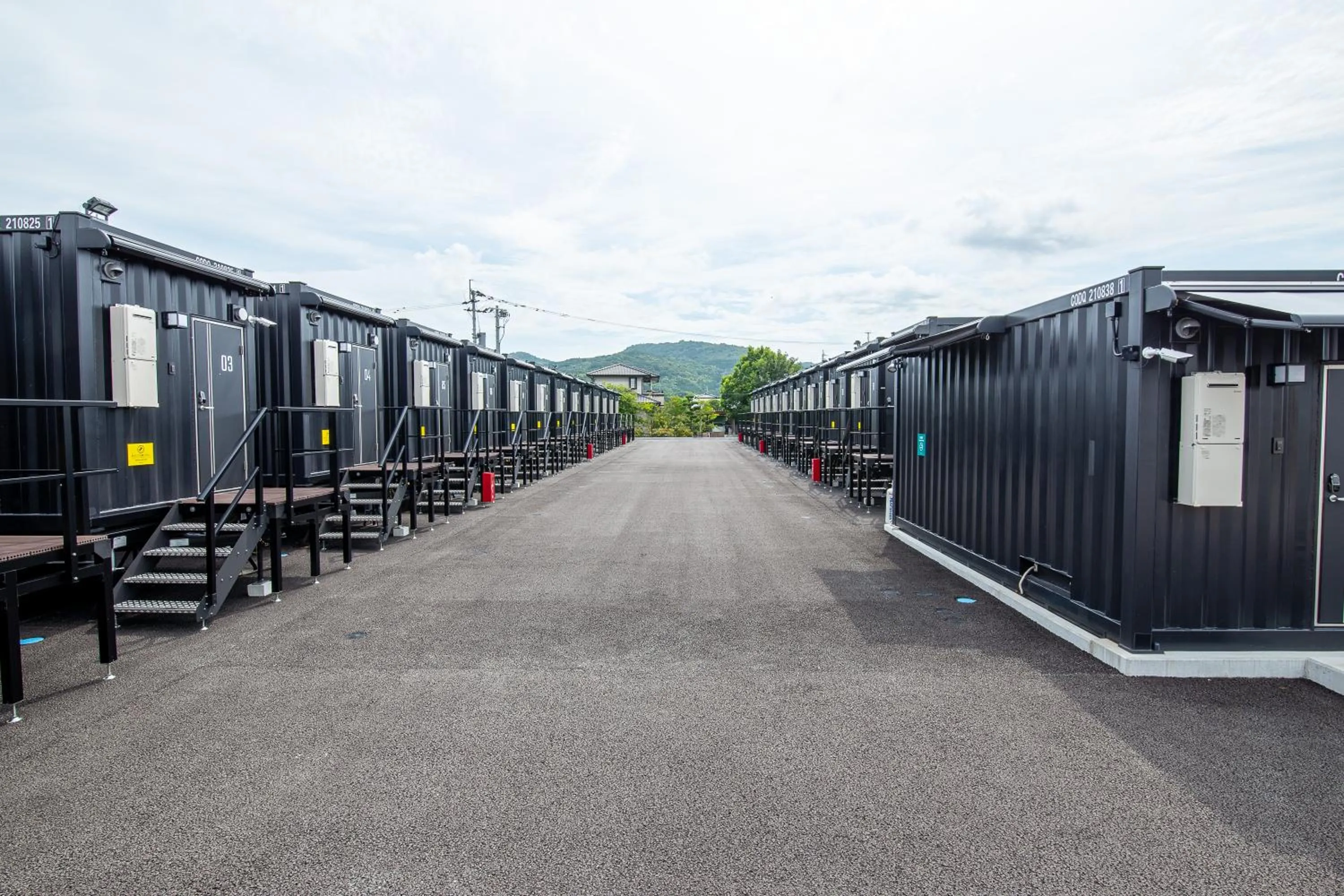 Property building in HOTEL R9 The Yard Uki