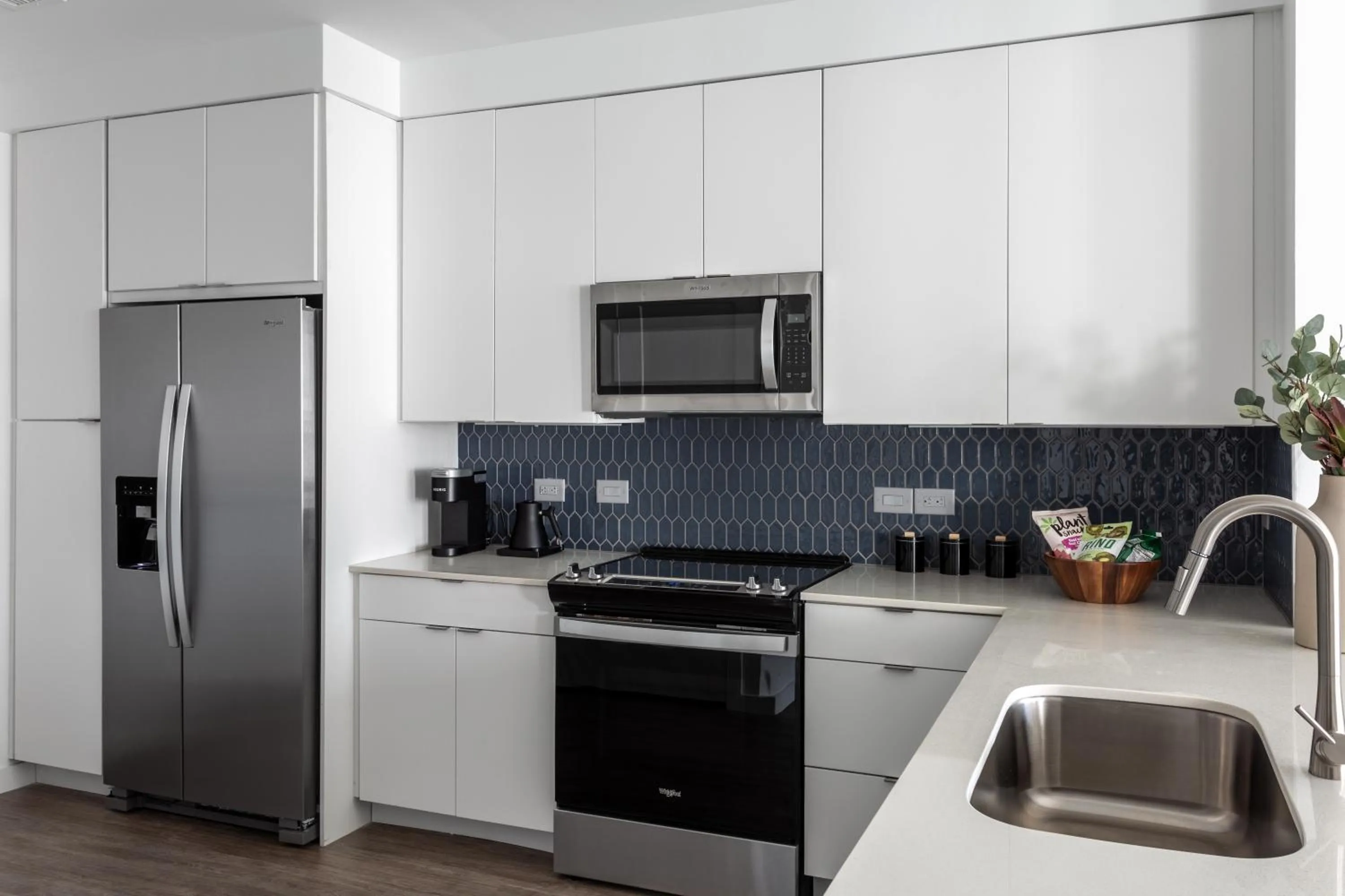 Kitchen or kitchenette in Mint House Nashville - The Gulch - Division St