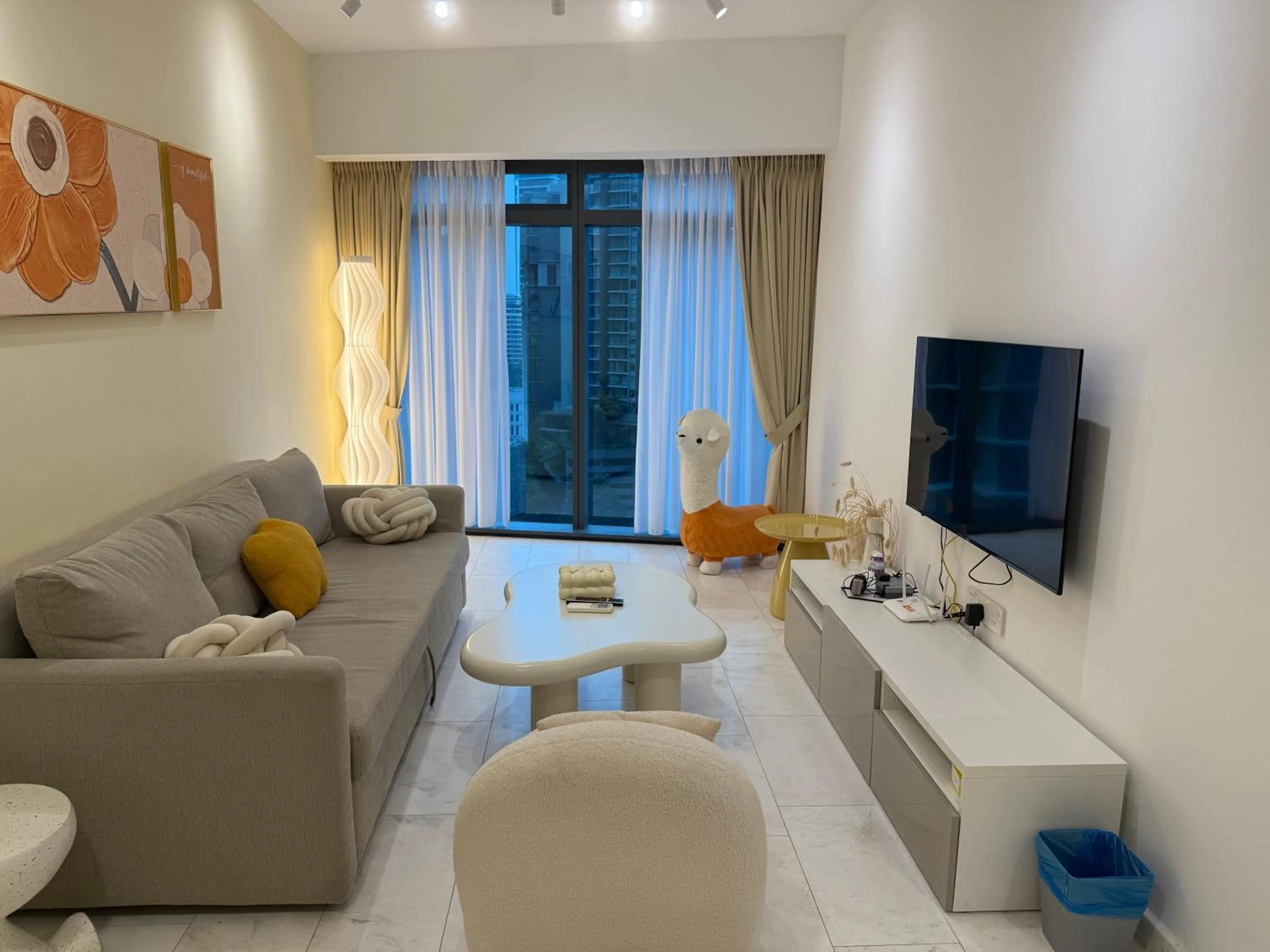 TV and multimedia in Eaton Residence KLCC By Flixses