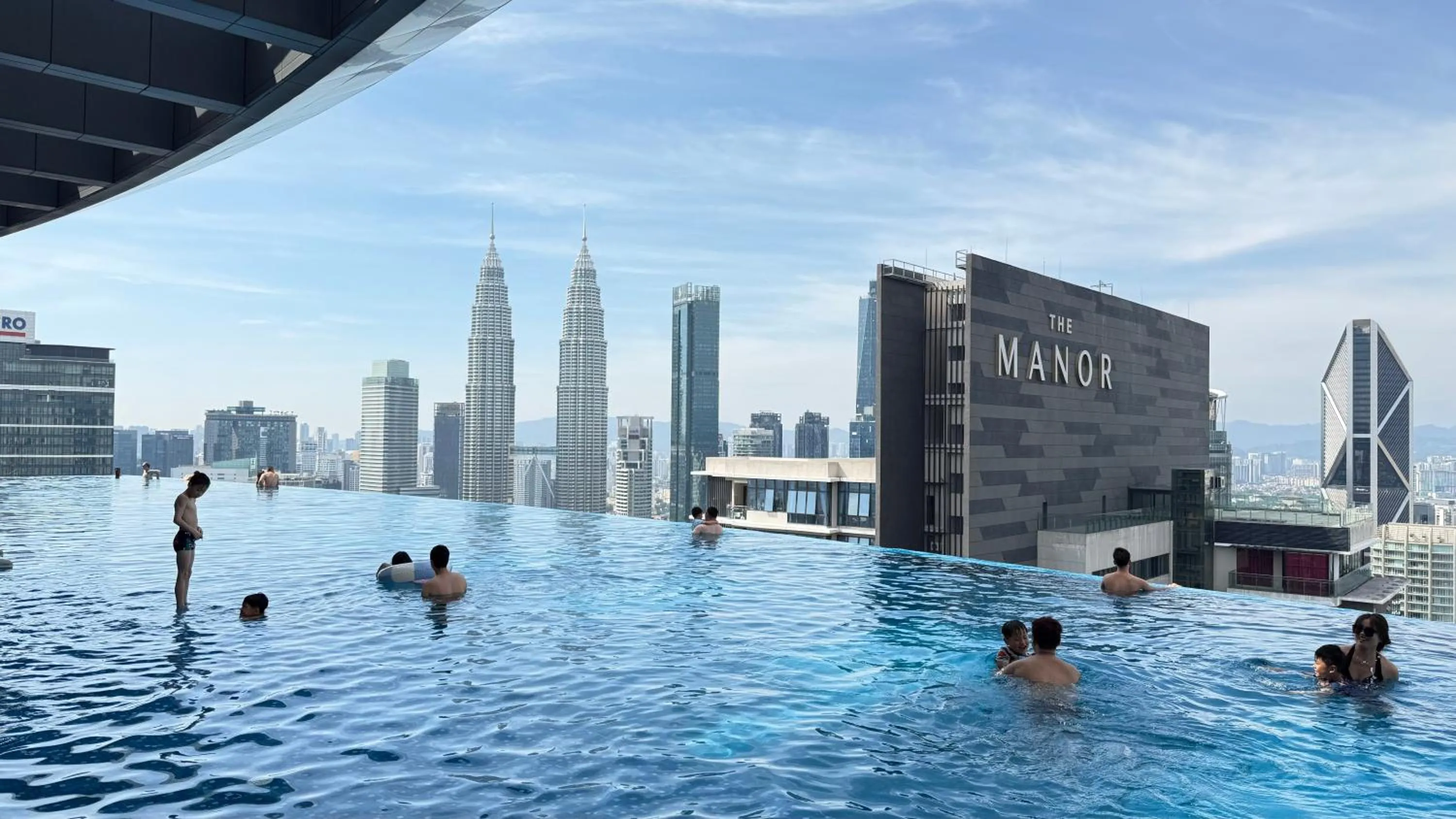 People in Eaton Residence KLCC By Flixses