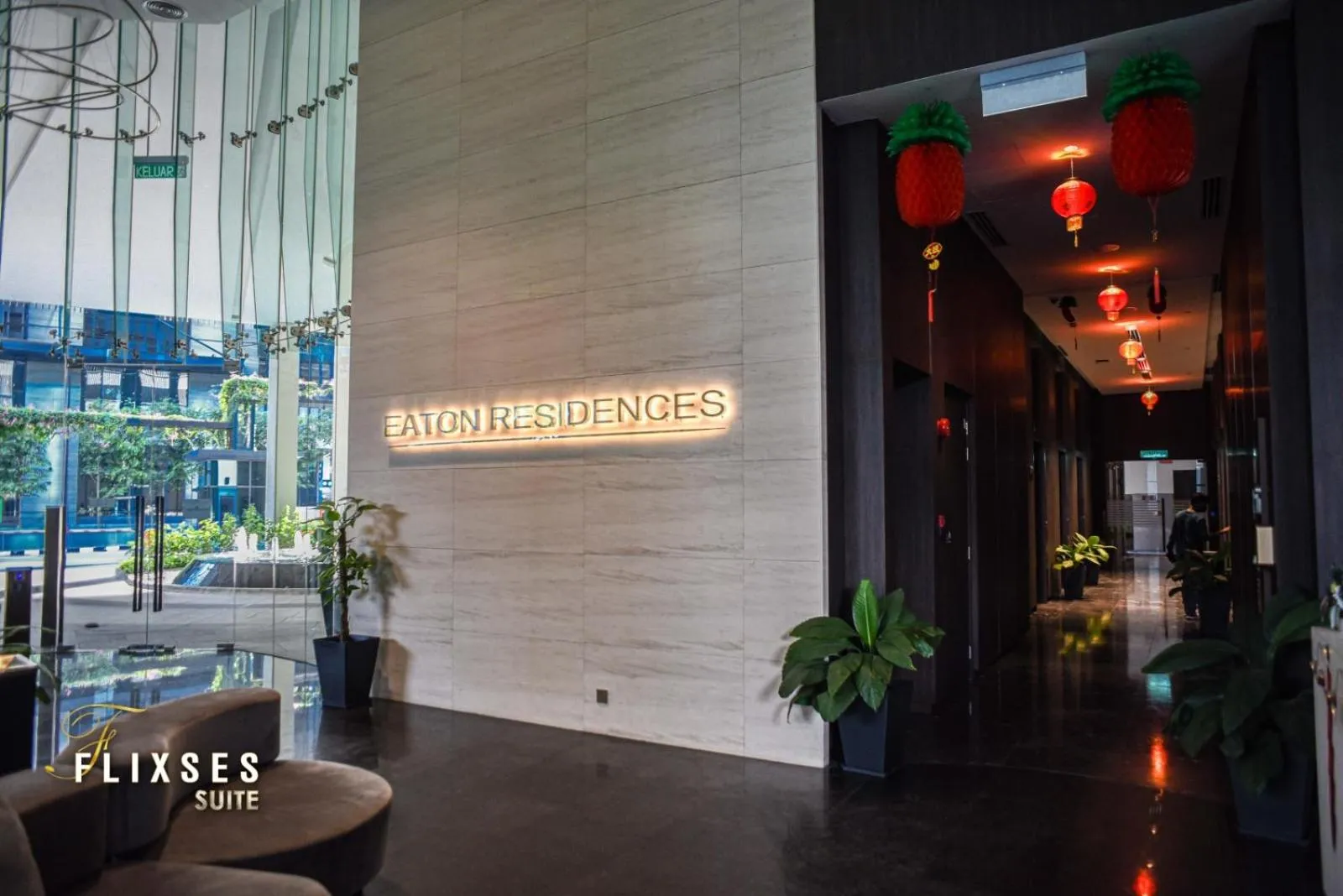 Seating area in Eaton Residence KLCC By Flixses