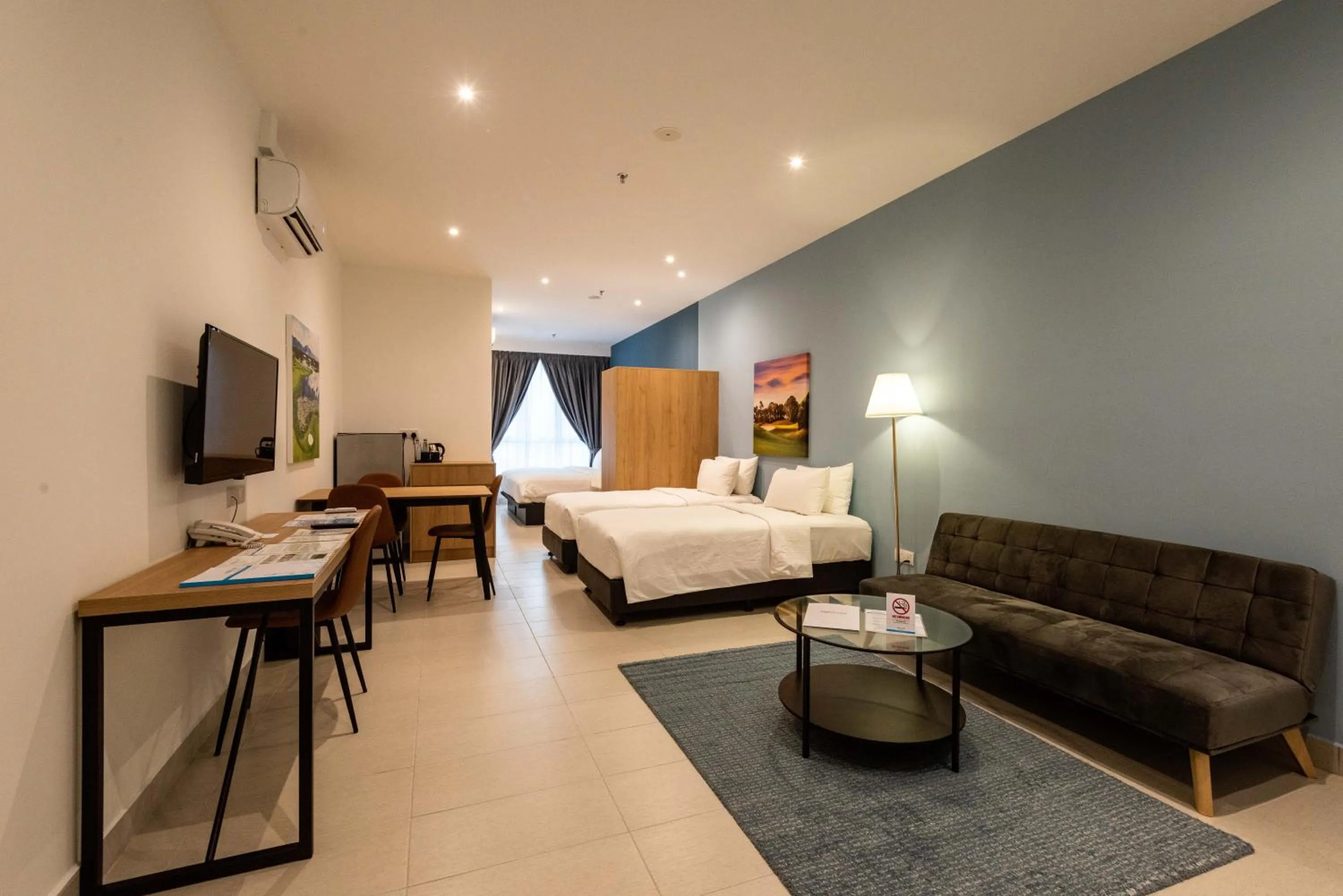 Bed in The Signature Serviced Suites & Office Puchong
