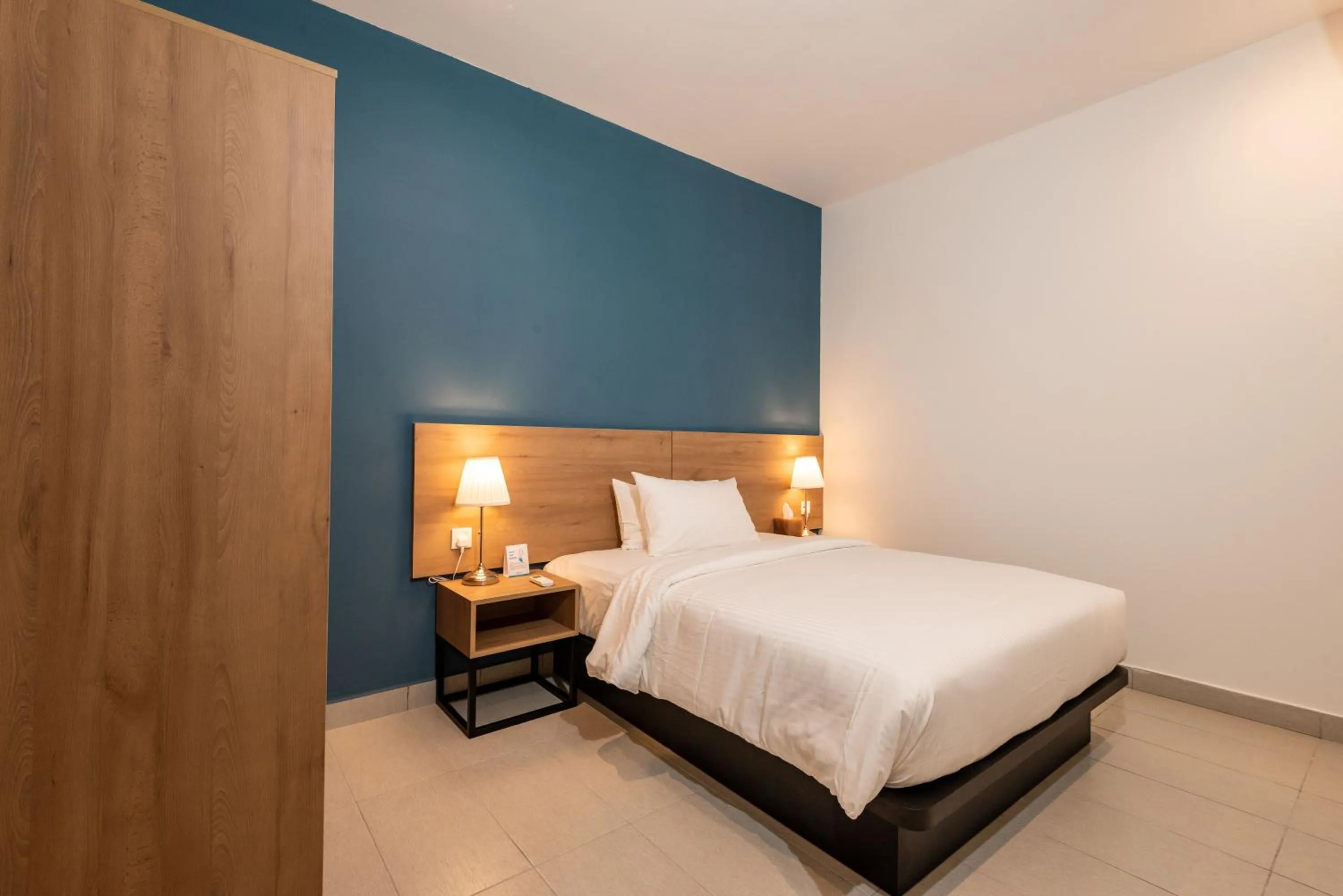 Bed in The Signature Serviced Suites & Office Puchong