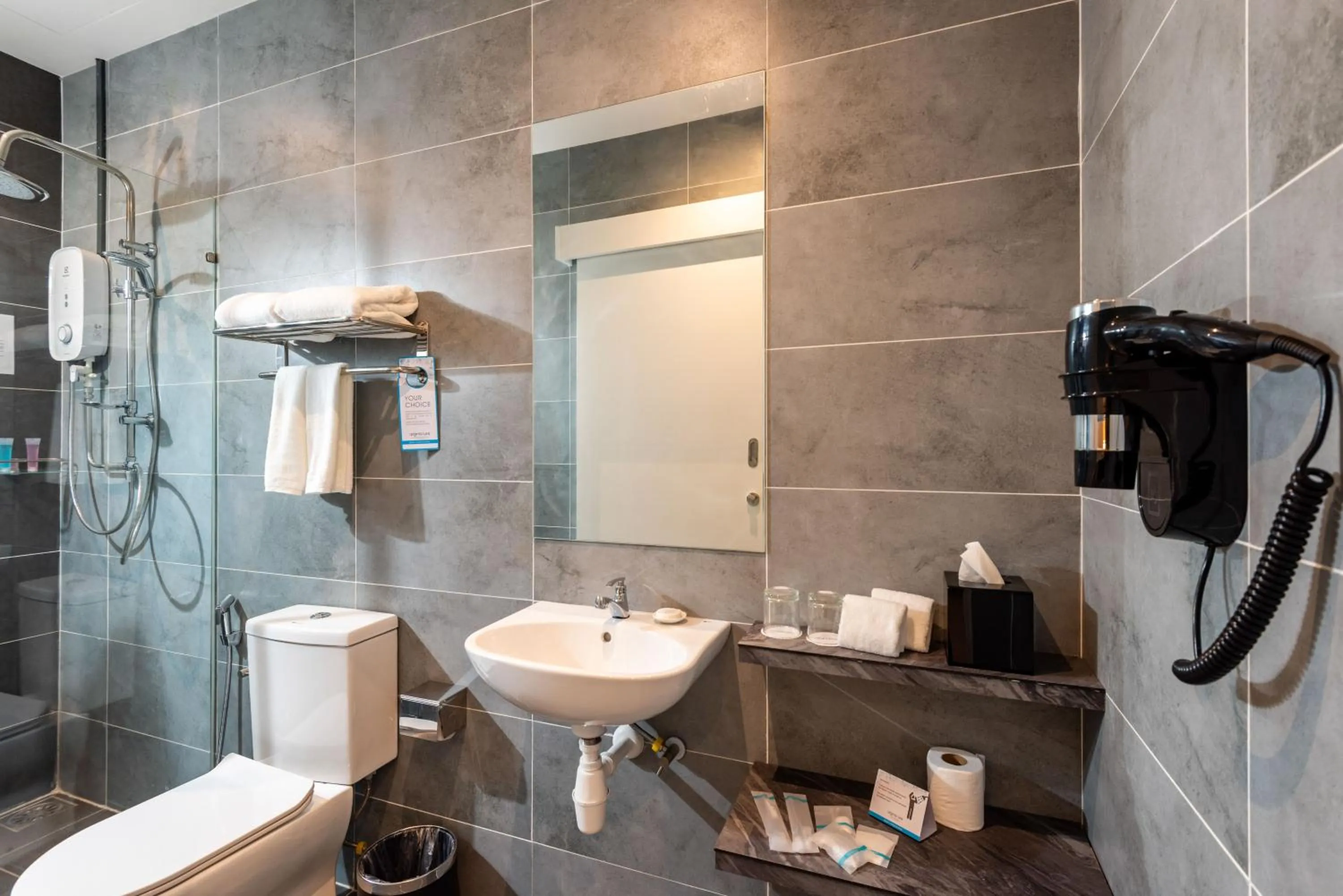 The Signature Serviced Suites & Office Puchong