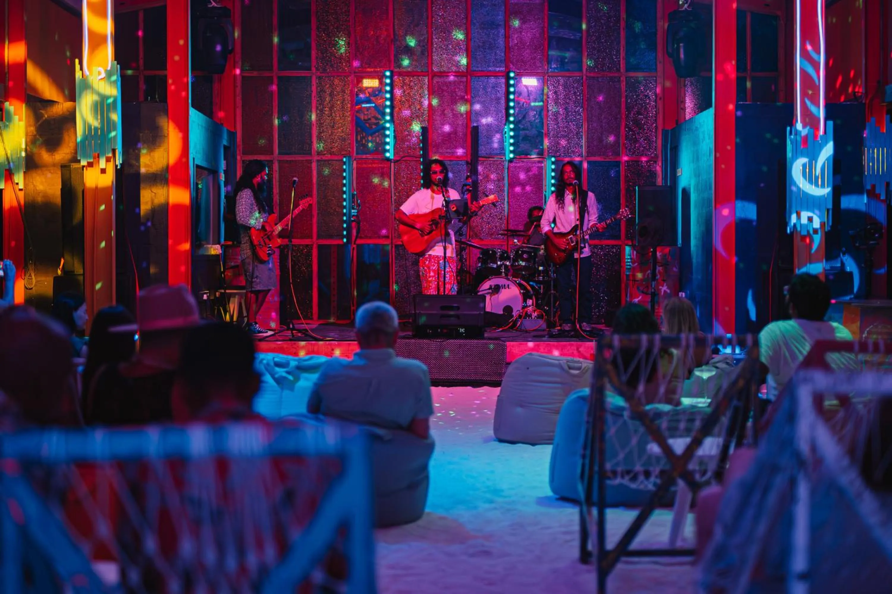 Entertainment in Oaga Art Resort Maldives - Greatest All Inclusive Plan with Free Speedboat Round-trip