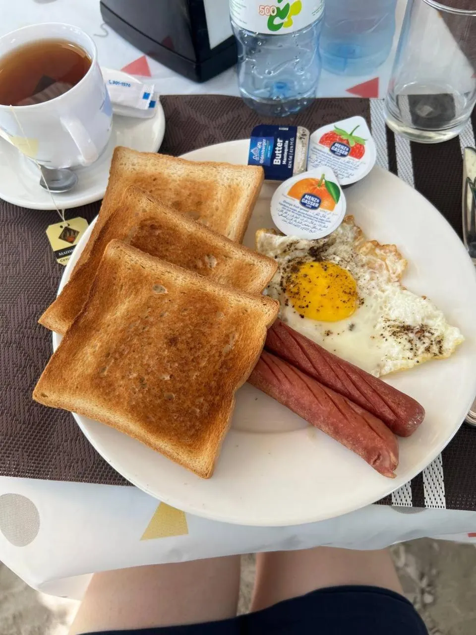 Restaurant/places to eat in Gaskara Guesthouse