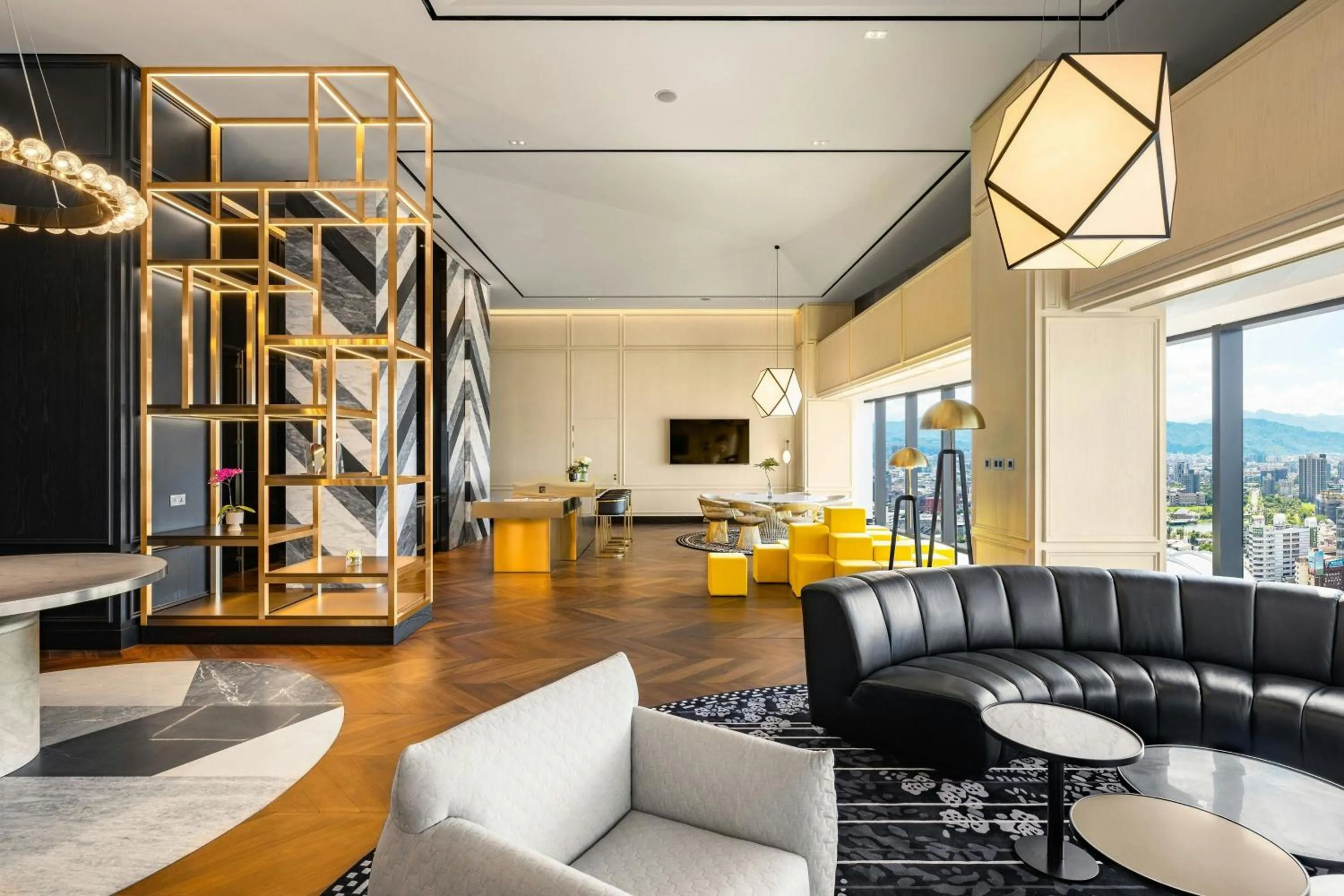 Photo of the whole room in Le Meridien Taichung