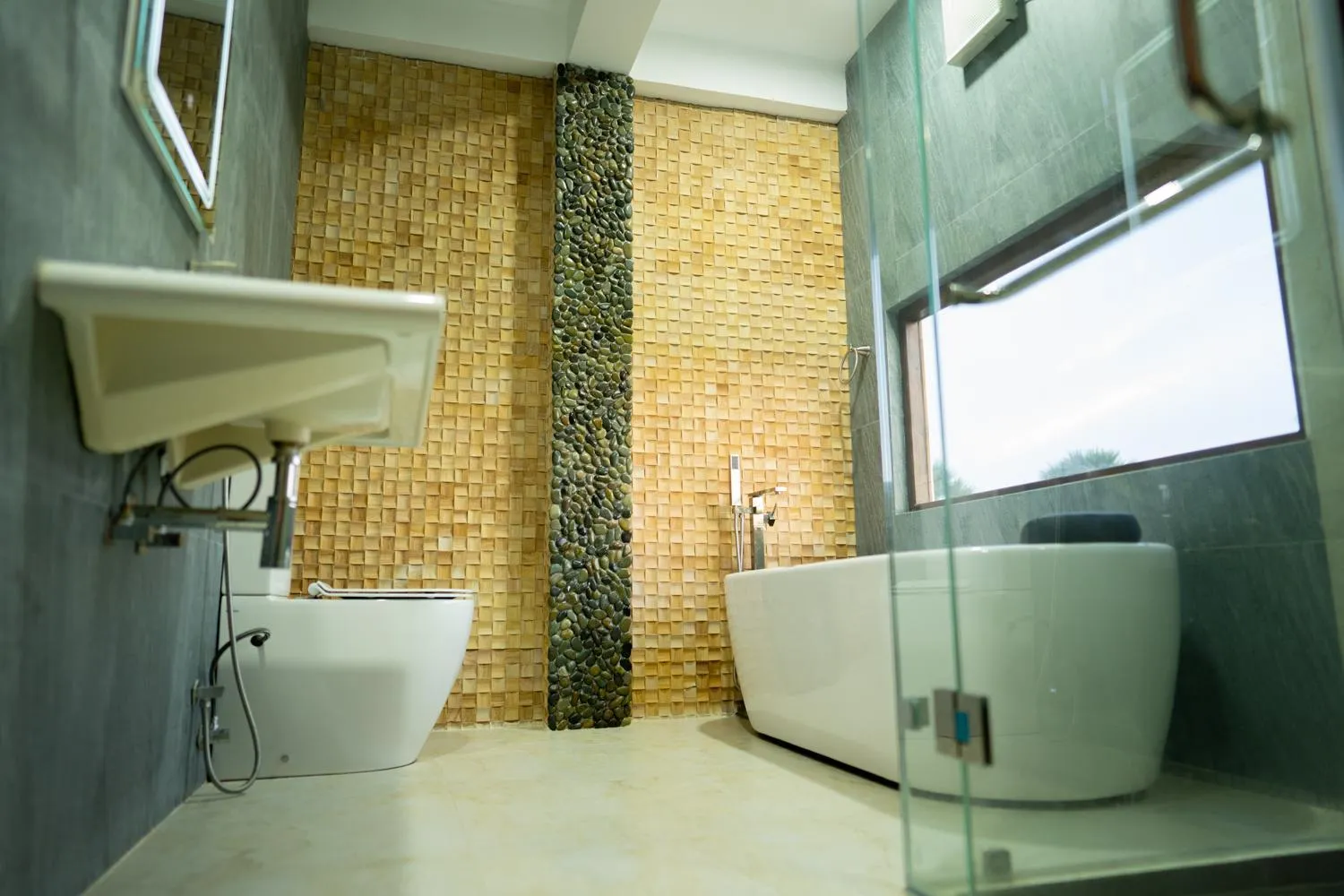 Bathroom in Kathircholai