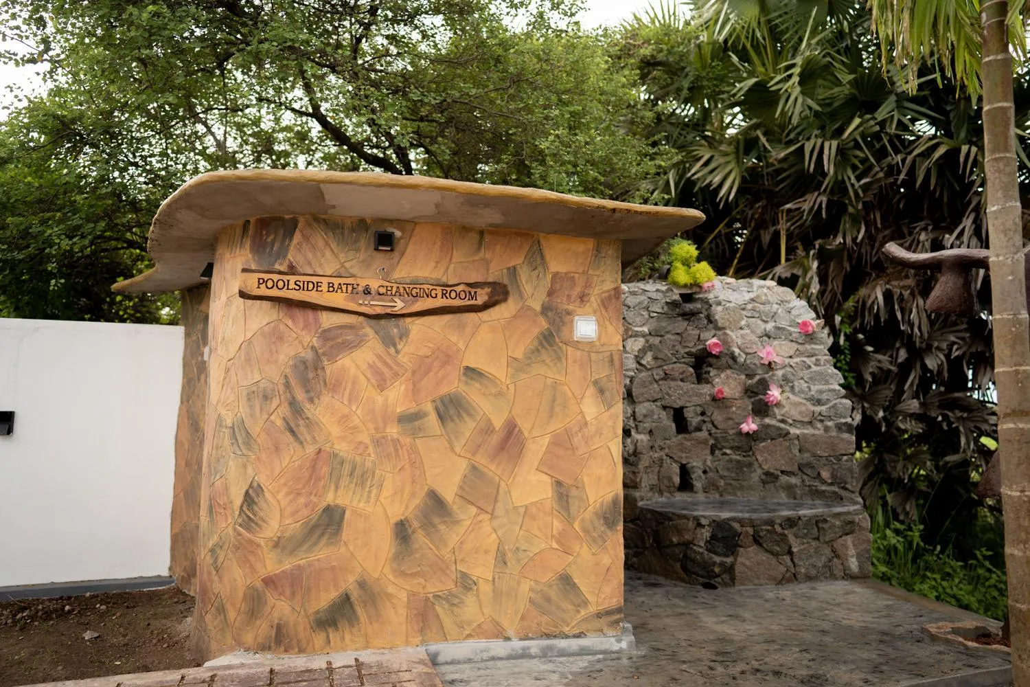 Open Air Bath in Kathircholai