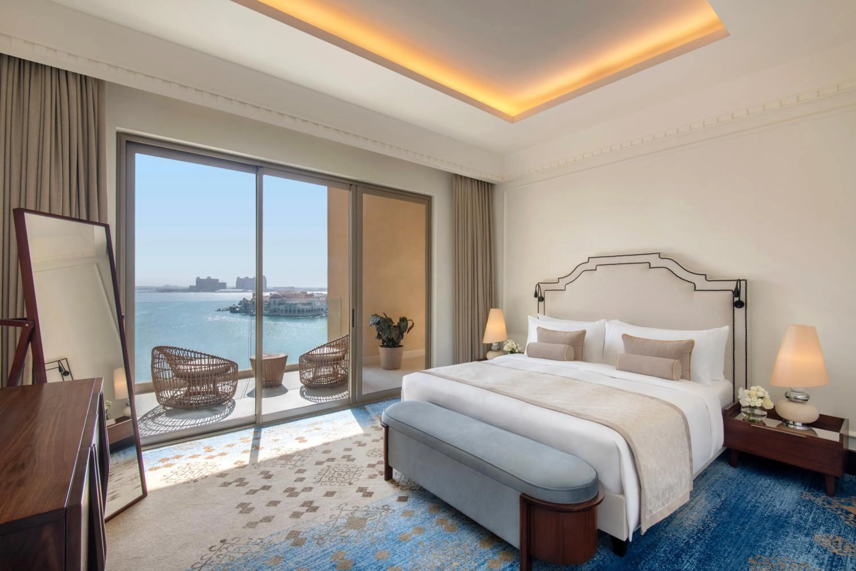 Bedroom, Bed in The St. Regis Marsa Arabia Island, The Pearl Qatar