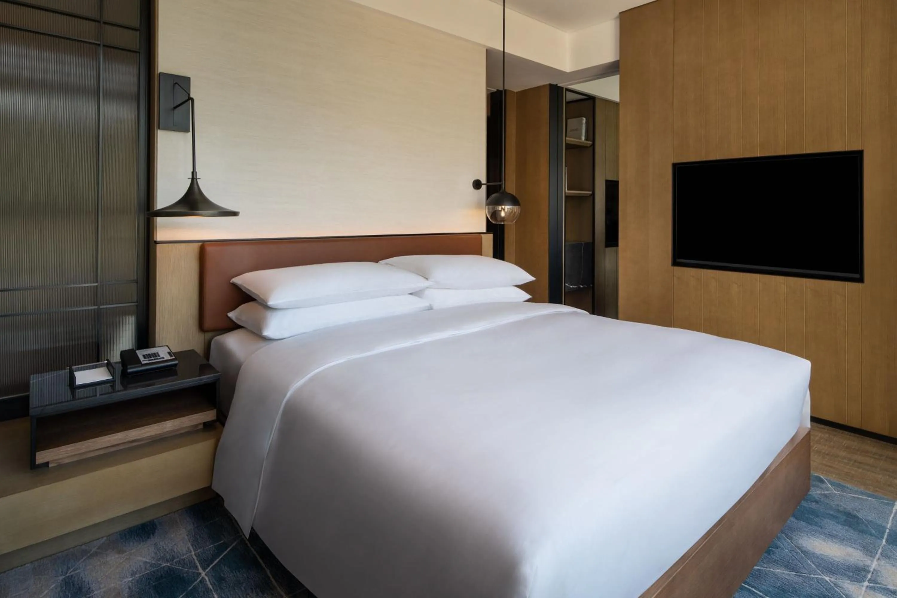 Photo of the whole room, Bed in Sheraton Ningbo Xiangshan Resort