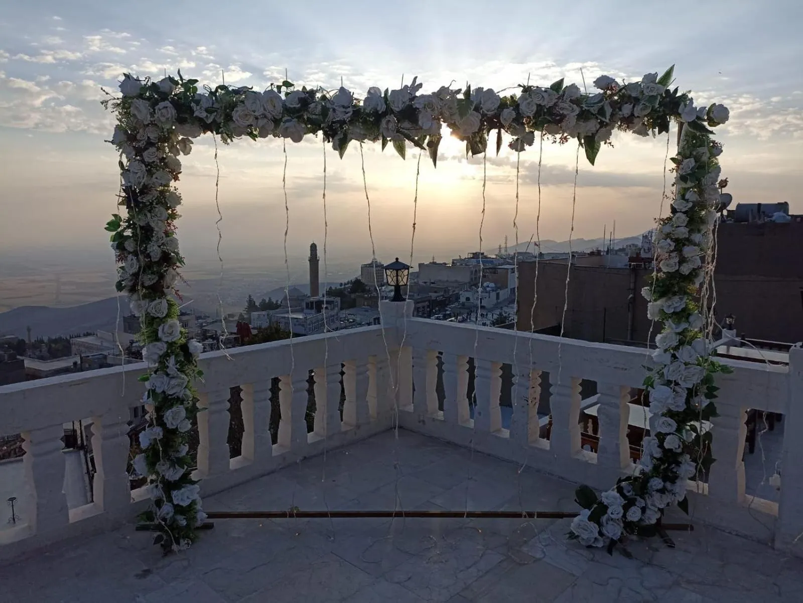 Day in CARRA KONAĞI