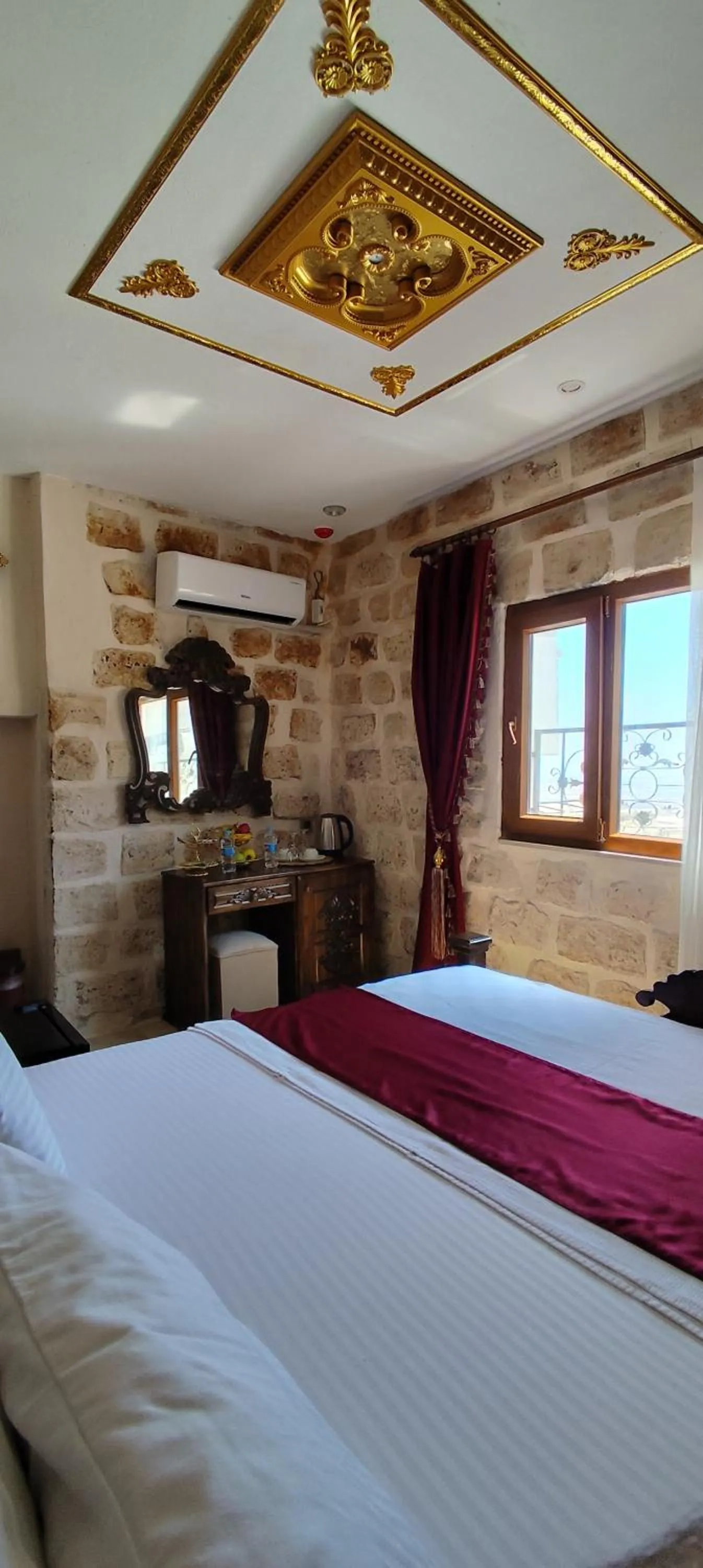 Photo of the whole room, Bed in CARRA KONAĞI