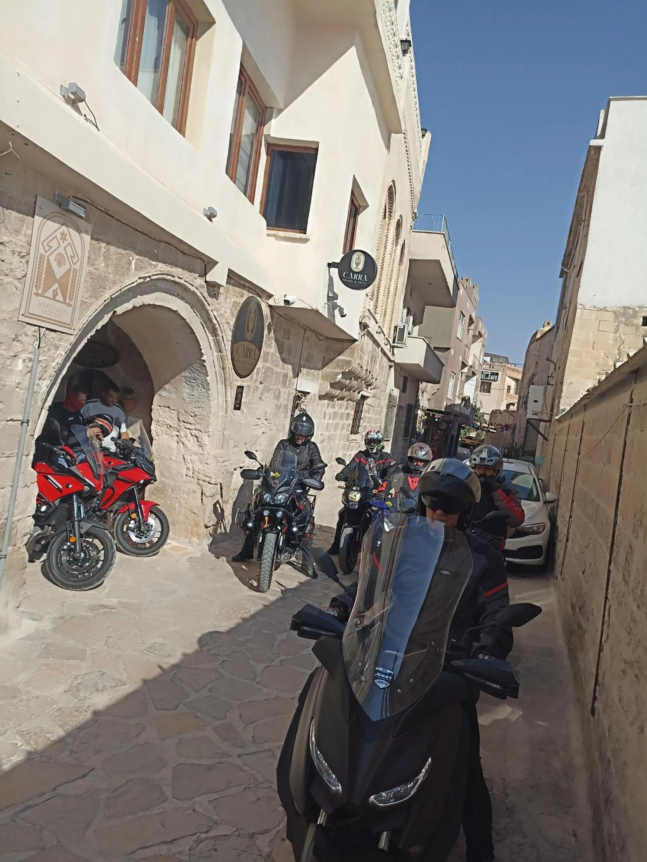 Day in CARRA KONAĞI