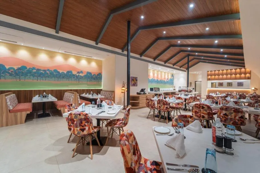 Restaurant/places to eat in Evoke Premium Candolim, North Goa