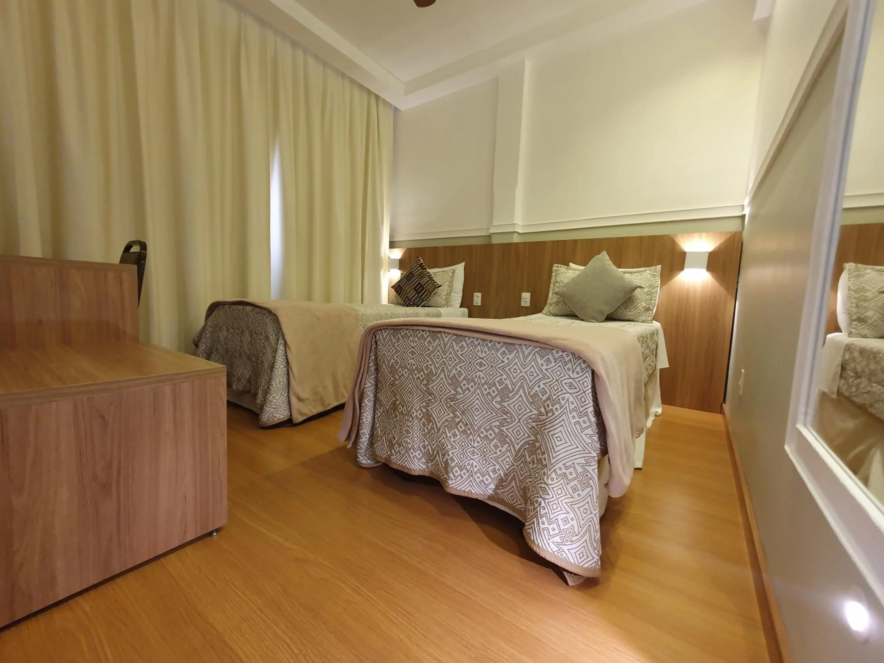 Photo of the whole room, Bed in Hotel São Paulo