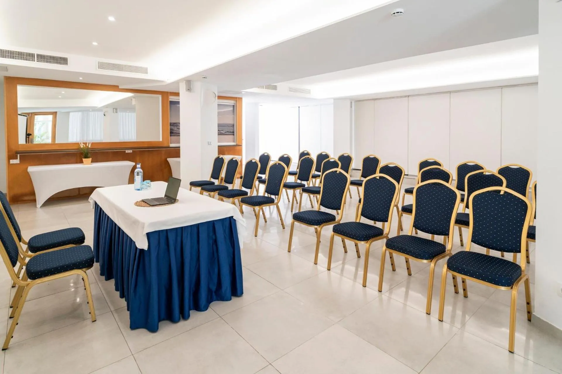 Meeting/conference room in Hotel Amic Horizonte