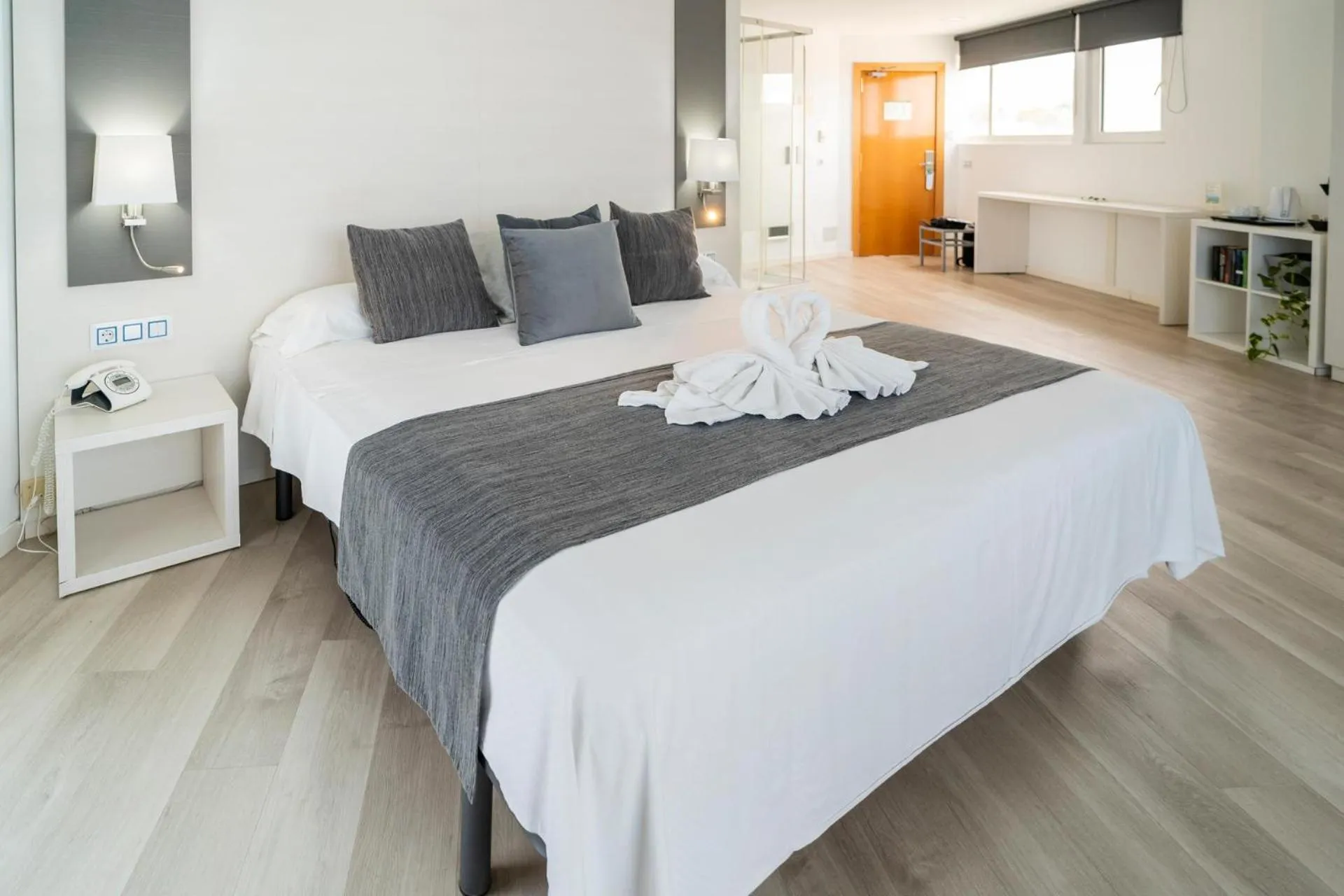 Photo of the whole room, Bed in Hotel Amic Horizonte