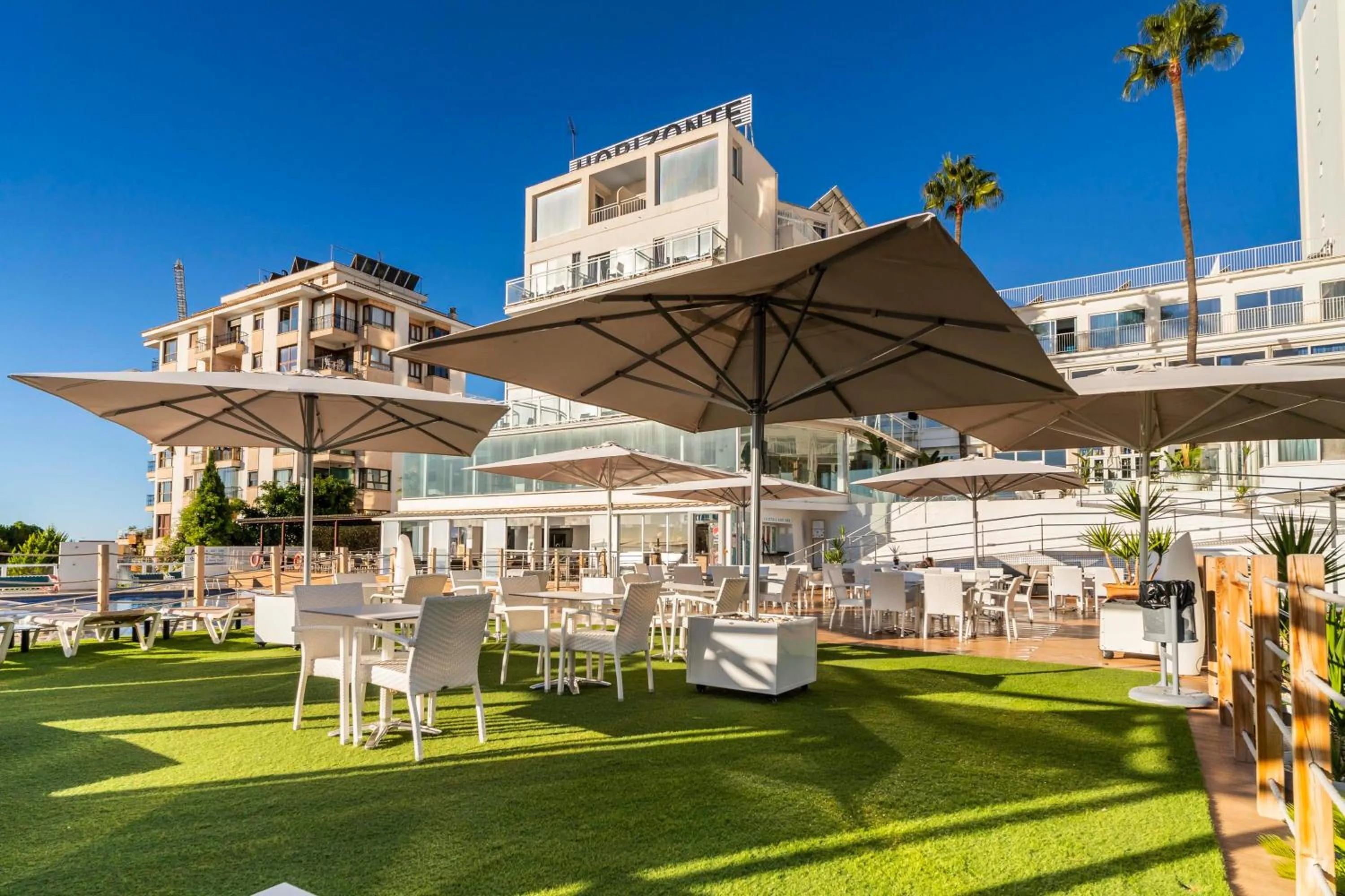 Property building in Hotel Amic Horizonte