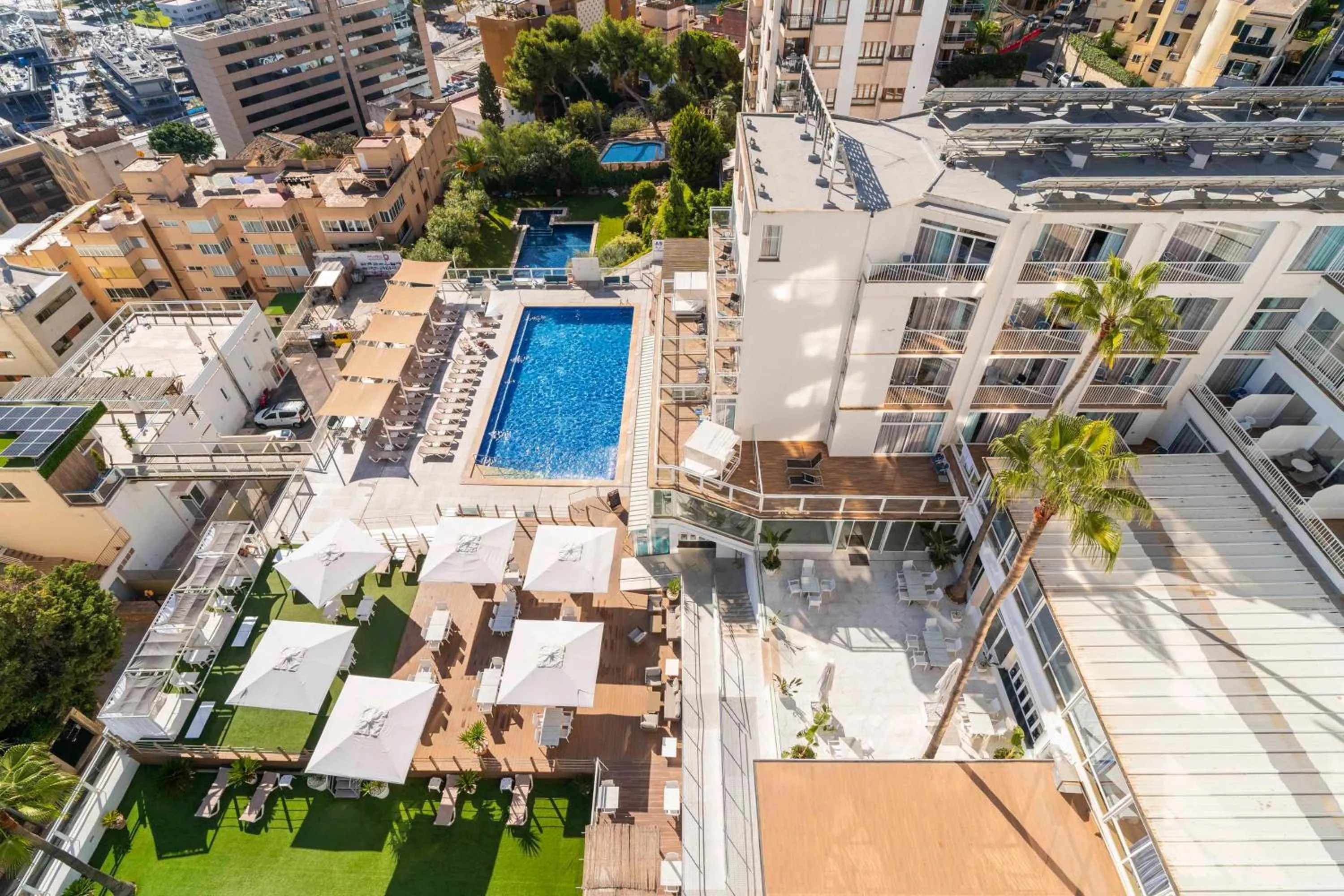 Property building in Hotel Amic Horizonte