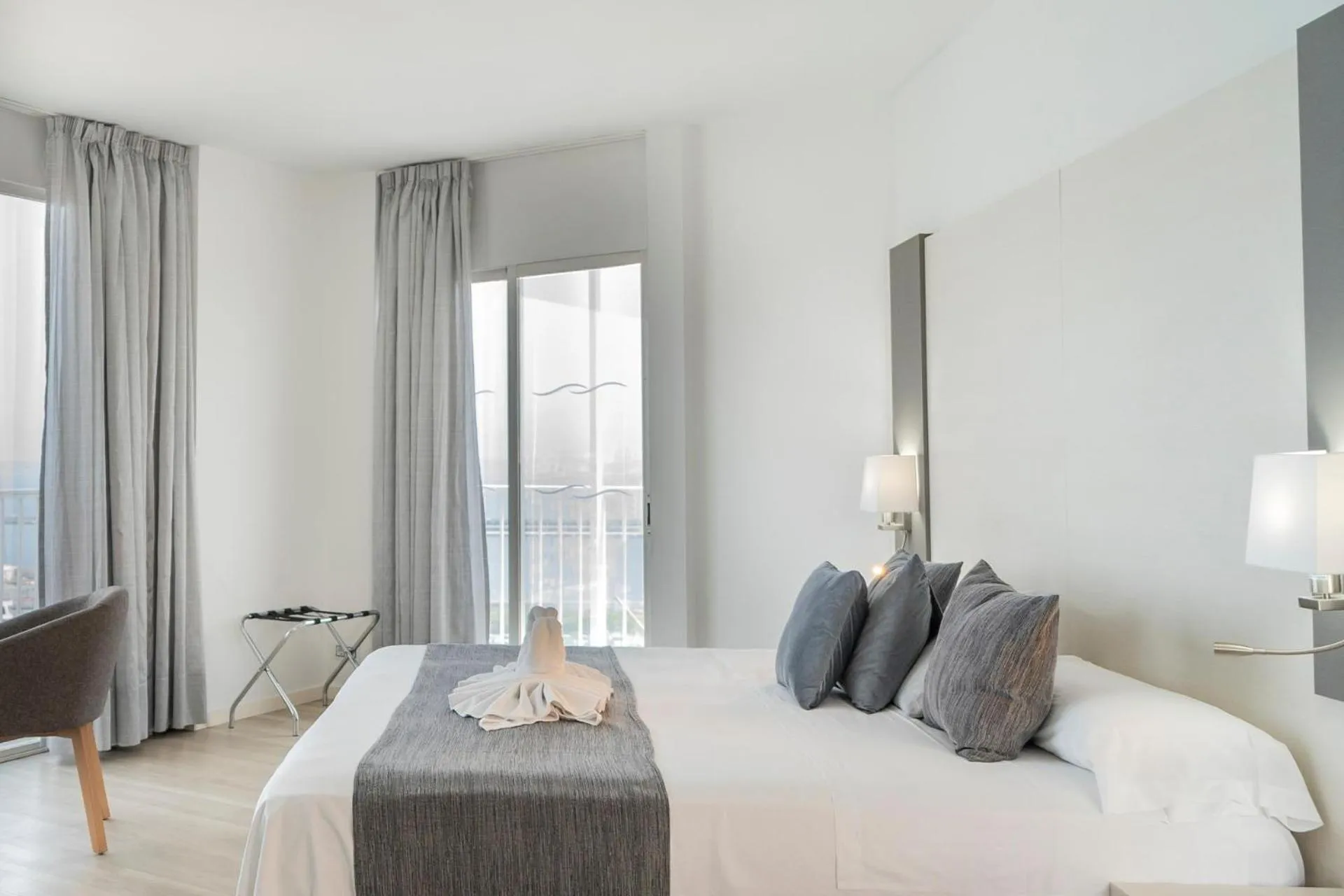 Photo of the whole room, Bed in Hotel Amic Horizonte