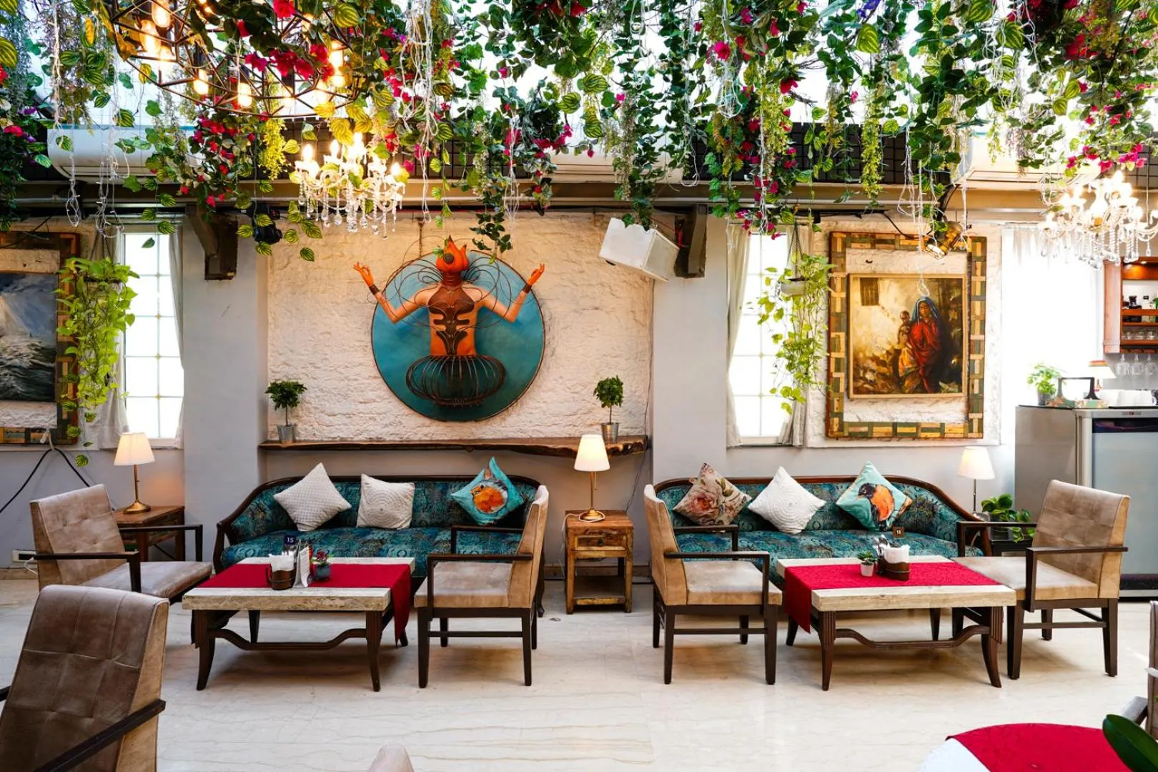 Restaurant/places to eat in Bloom Boutique l Bandra