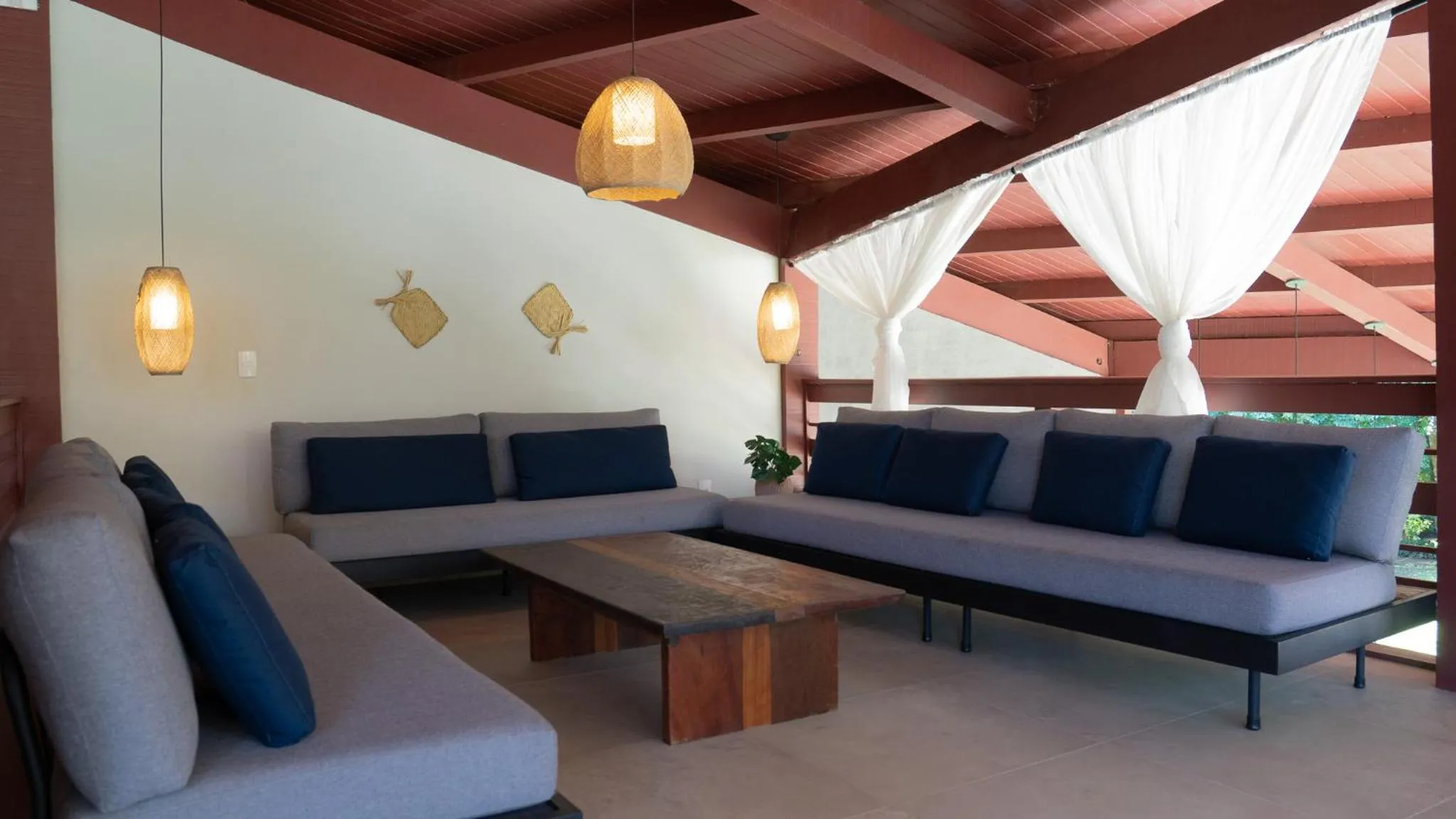Seating area in Delta Maresias Club by Smart Sharing