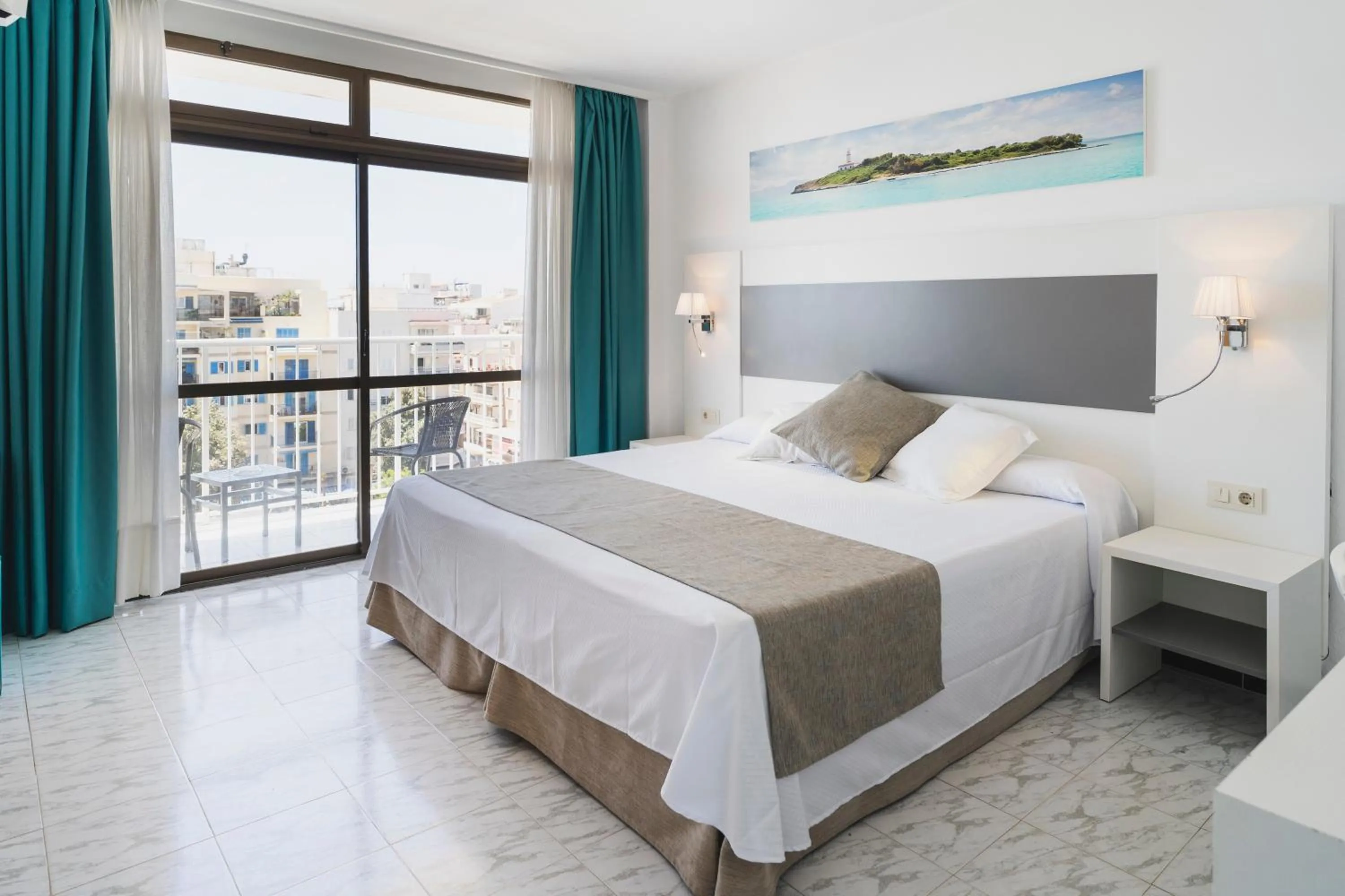 Bed in Hotel Amic Miraflores