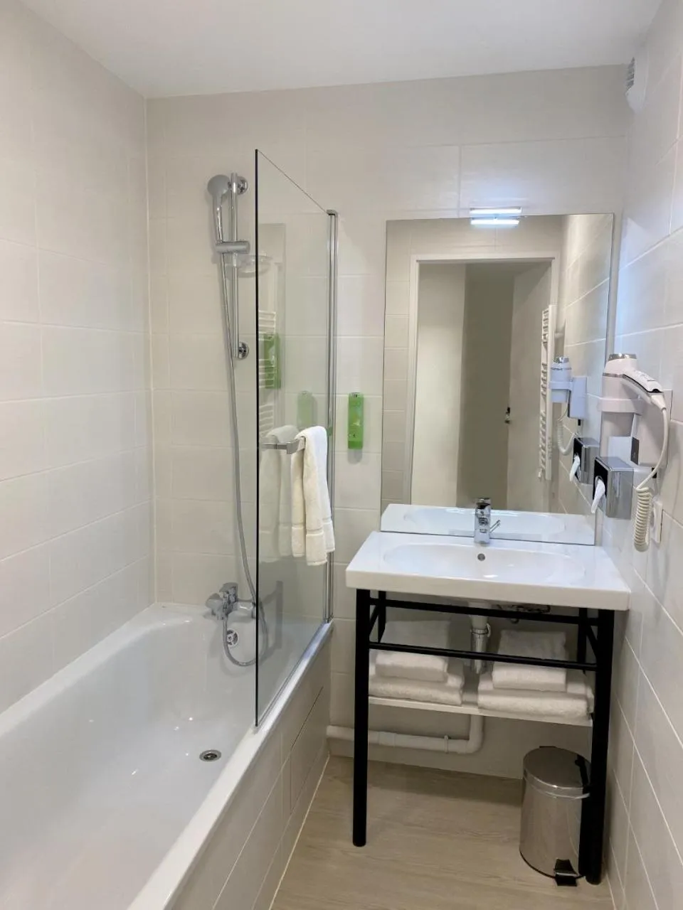 Bathroom in COURRIER SUD