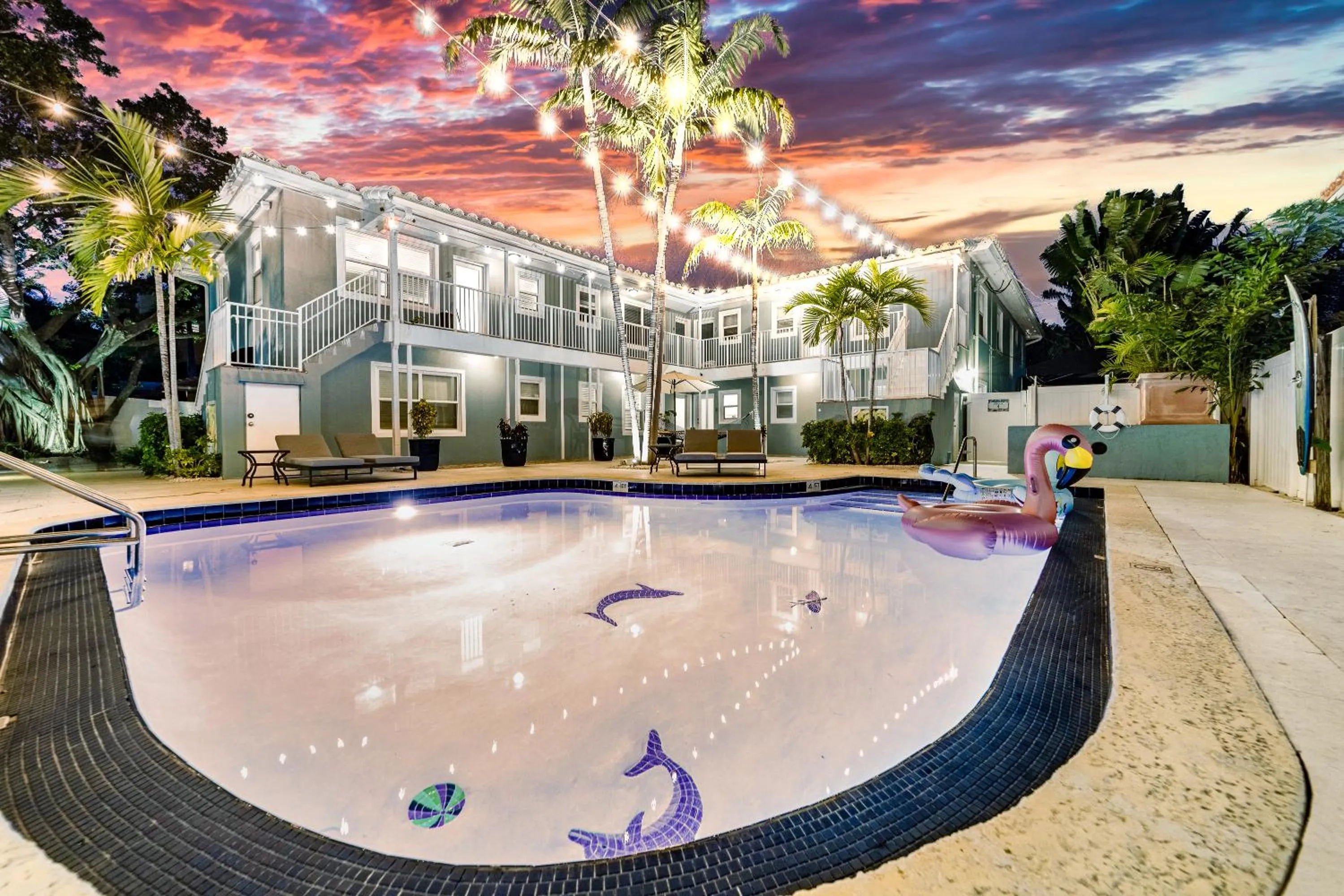 Swimming pool in The Blue Parrot