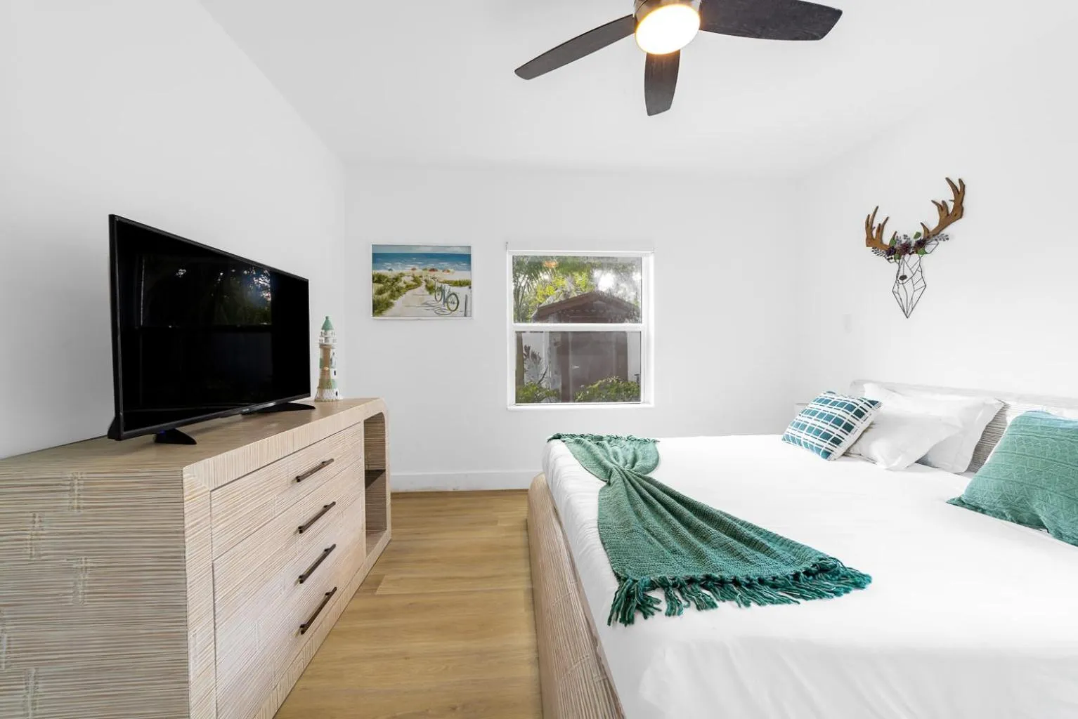 Bed in The Blue Parrot