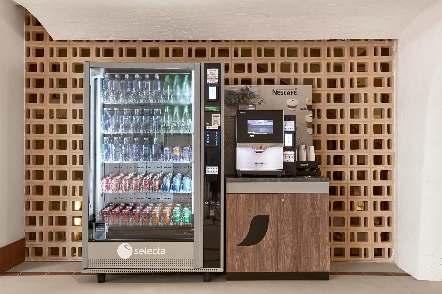 vending machine in tent Bahia de Palma