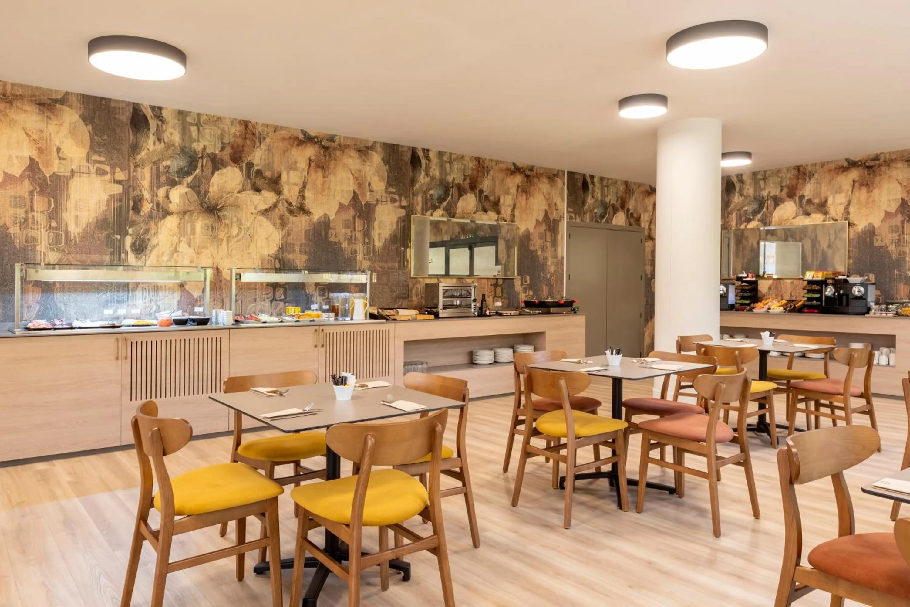 Breakfast in Acta Pirámides