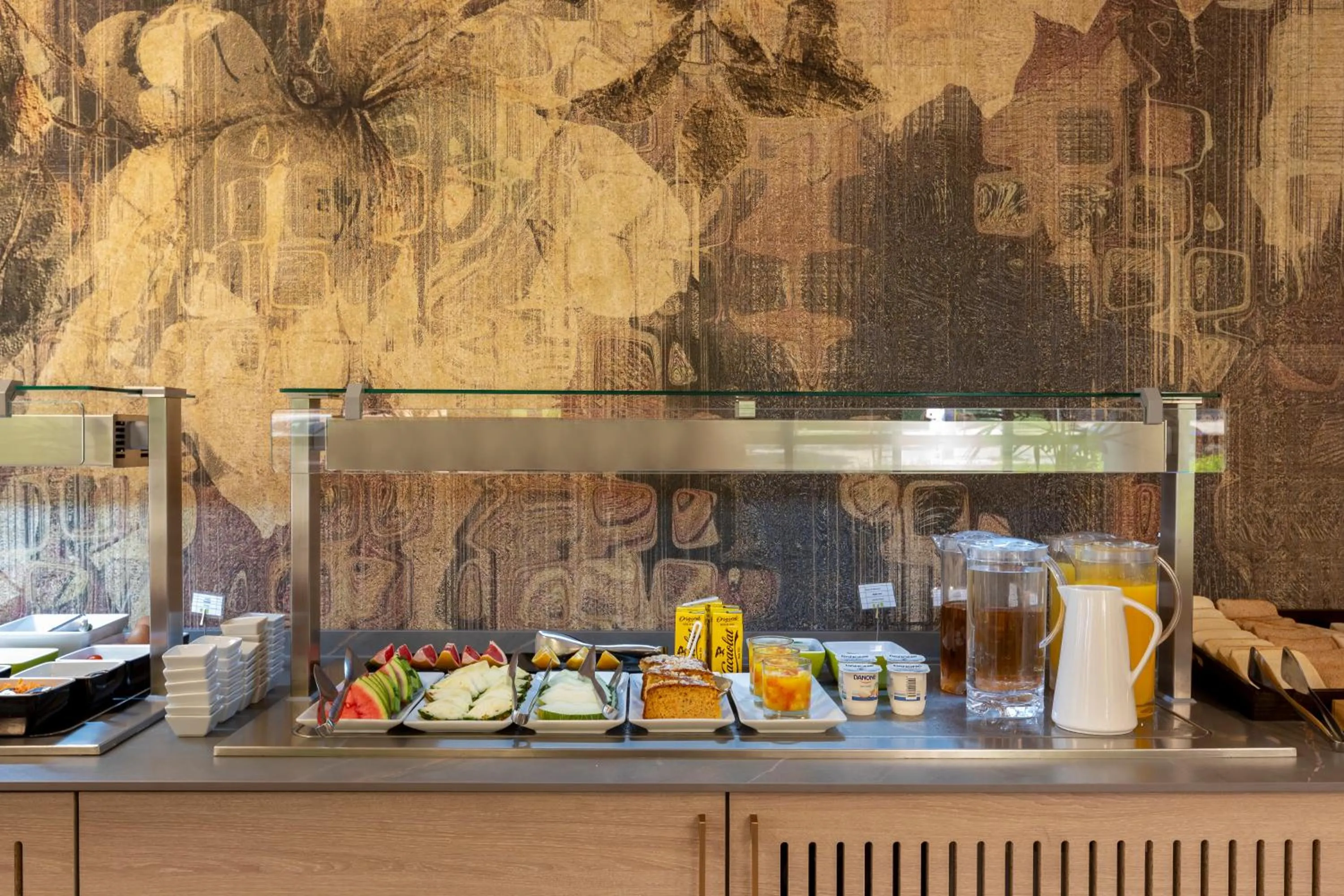 Breakfast in Acta Pirámides