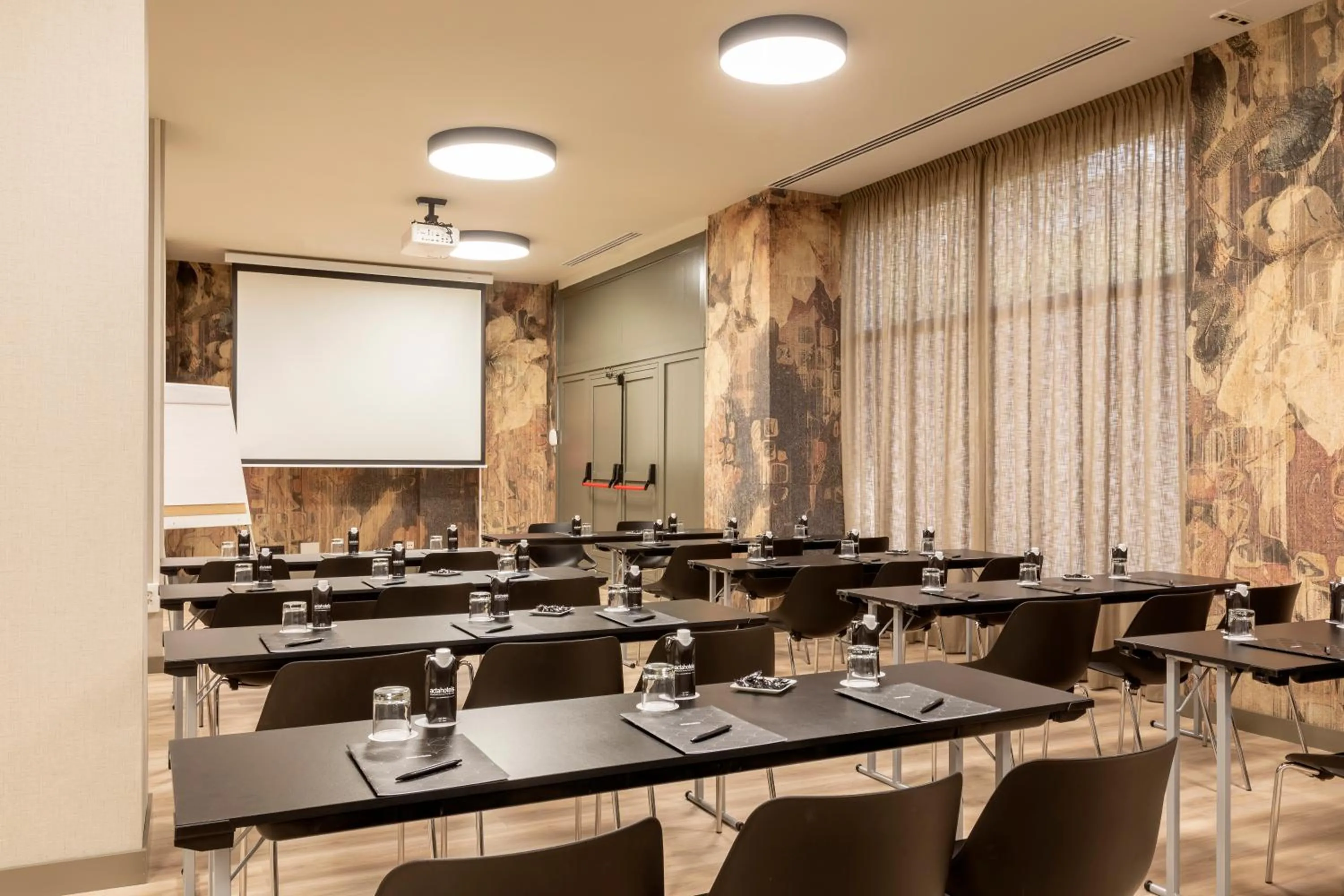 Meeting/conference room in Acta Pirámides