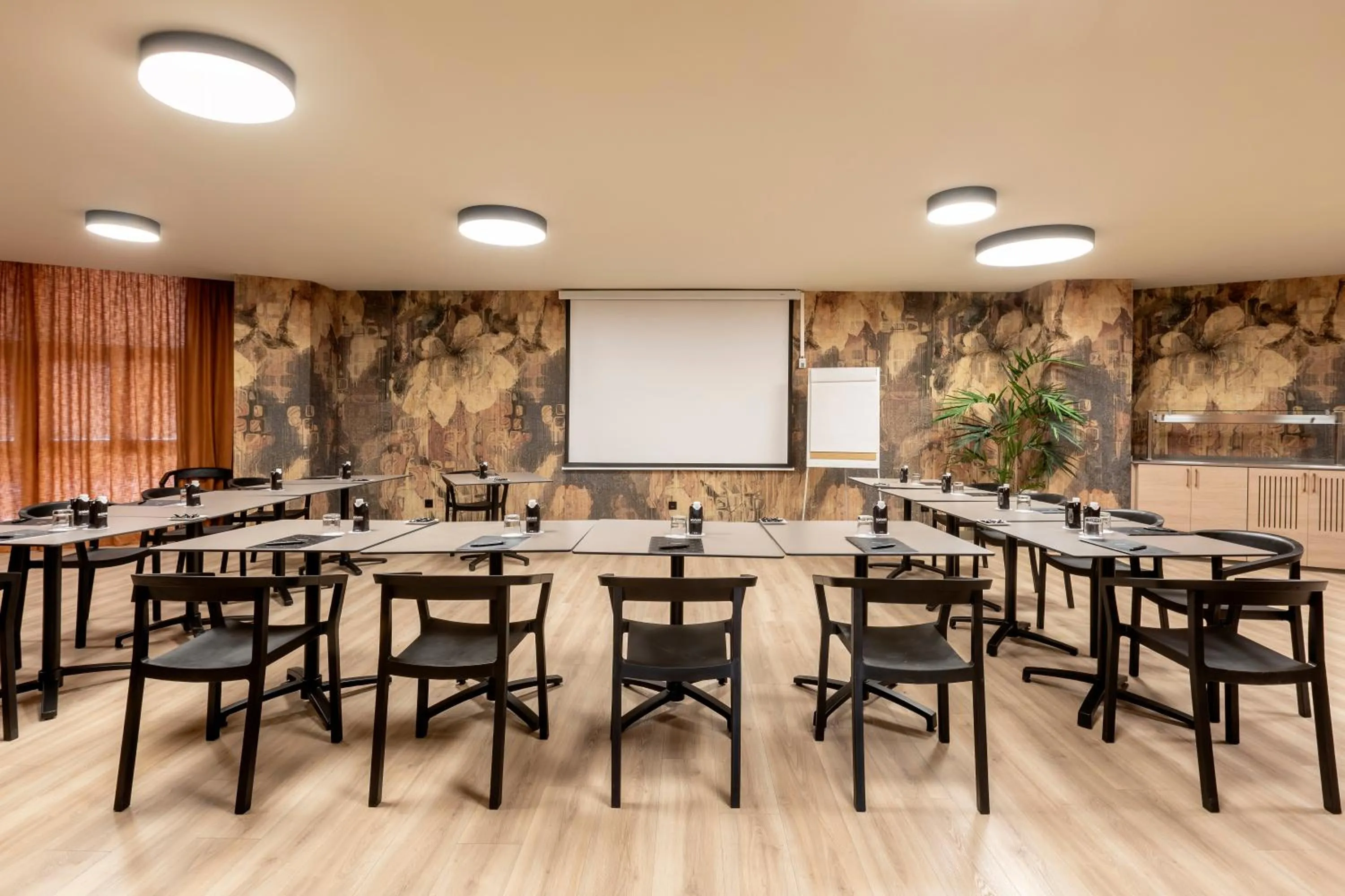 Meeting/conference room in Acta Pirámides