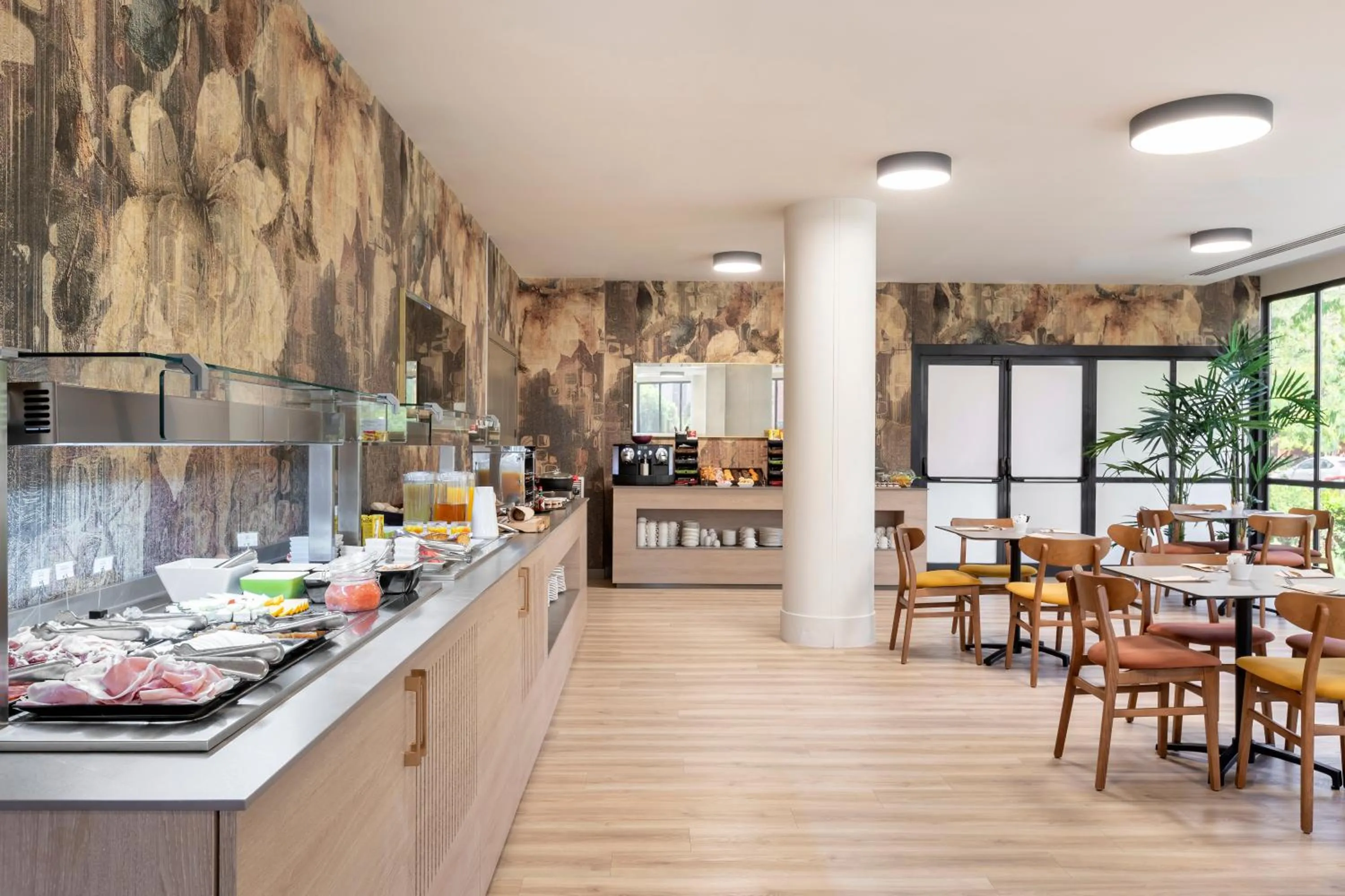 Breakfast in Acta Pirámides